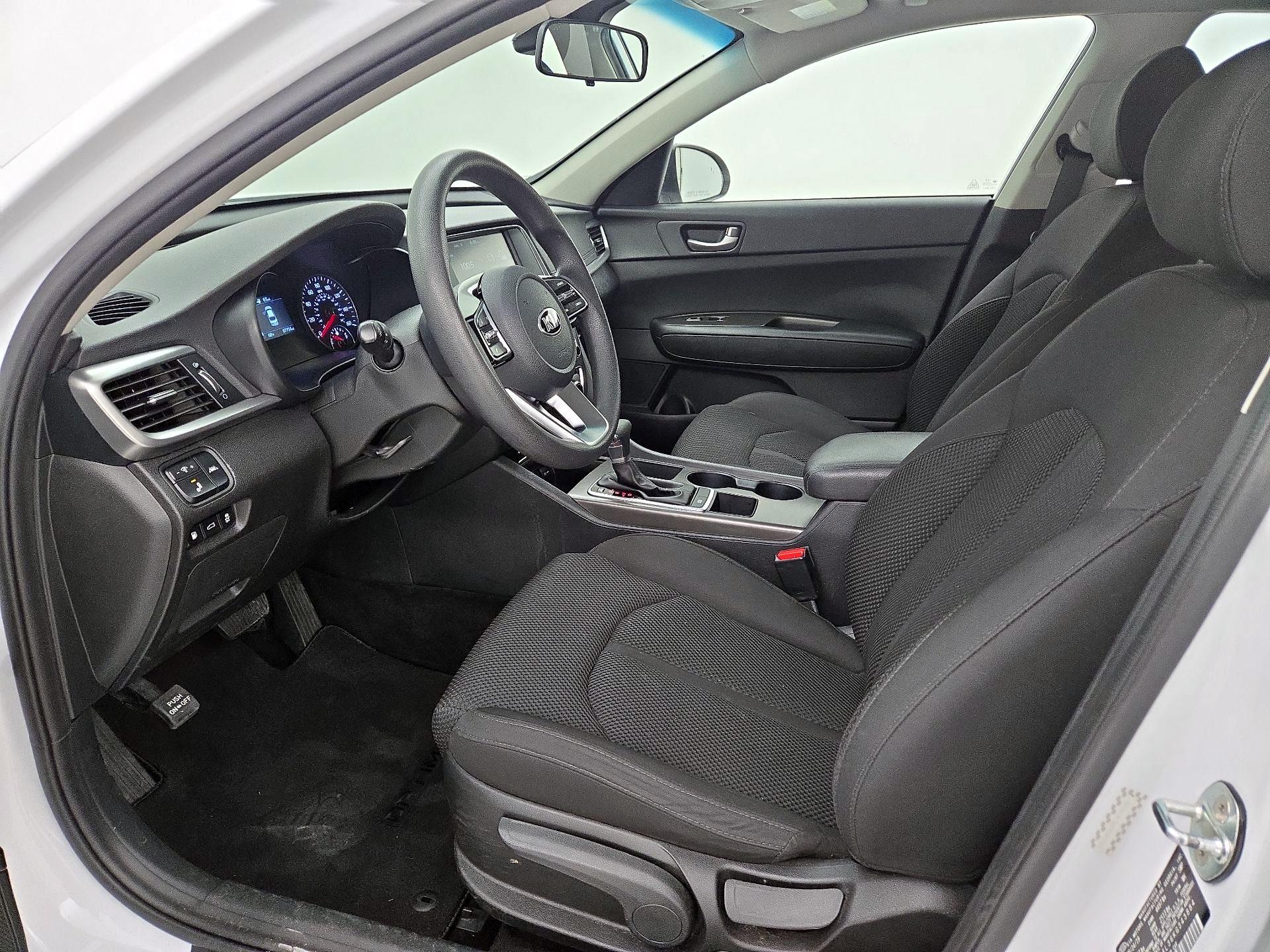 Thumbnail: 2019 Kia Optima - 11