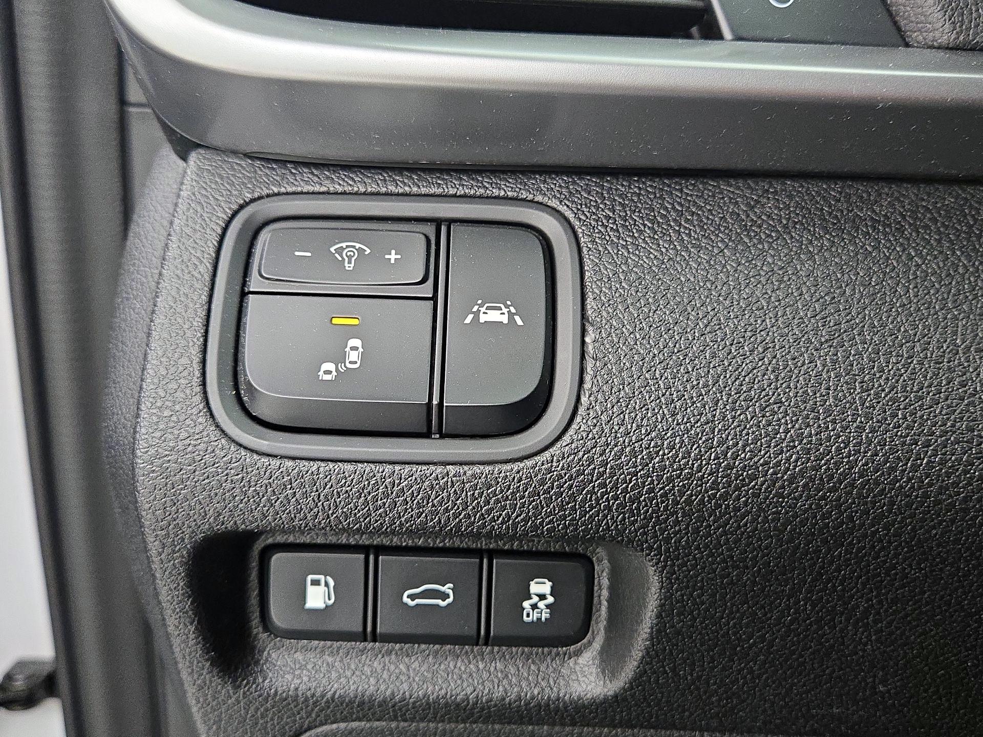 Thumbnail: 2019 Kia Optima - 13