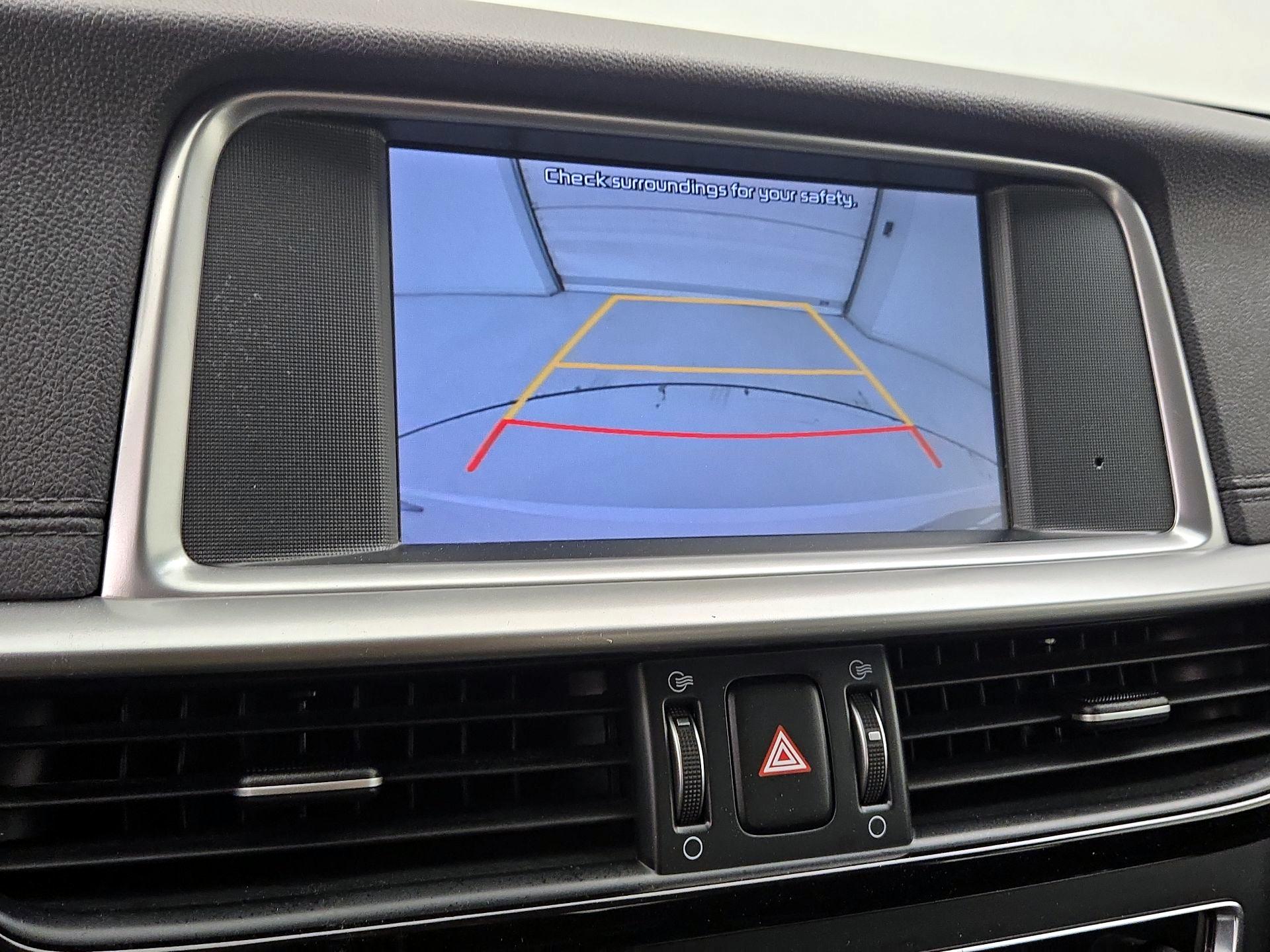 Thumbnail: 2019 Kia Optima - 14