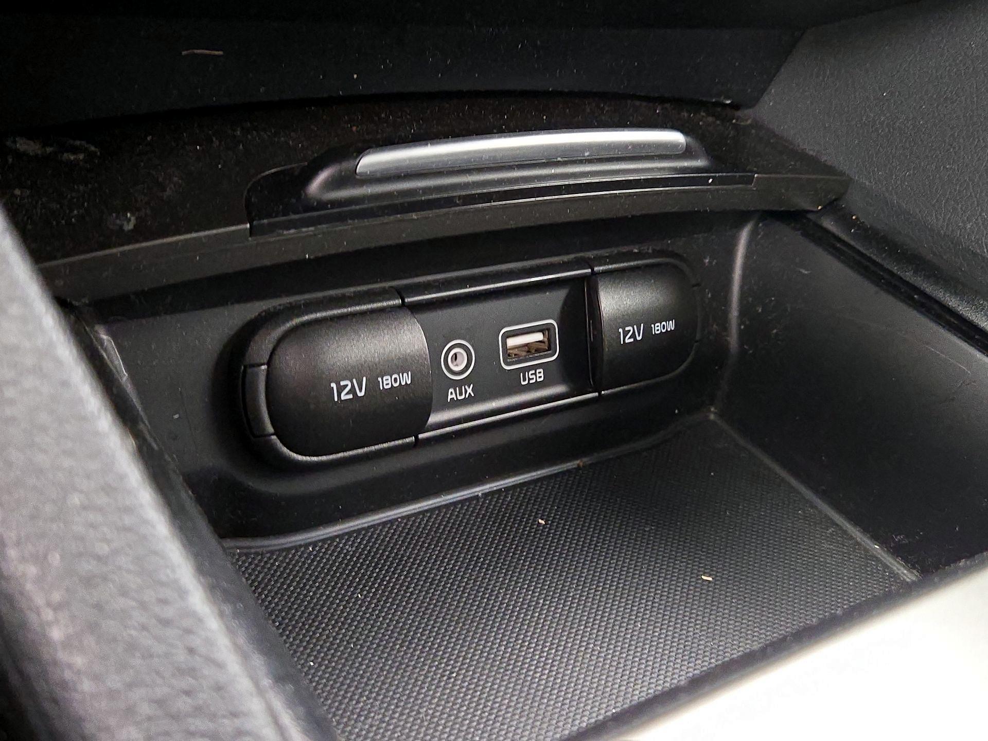 Thumbnail: 2019 Kia Optima - 18