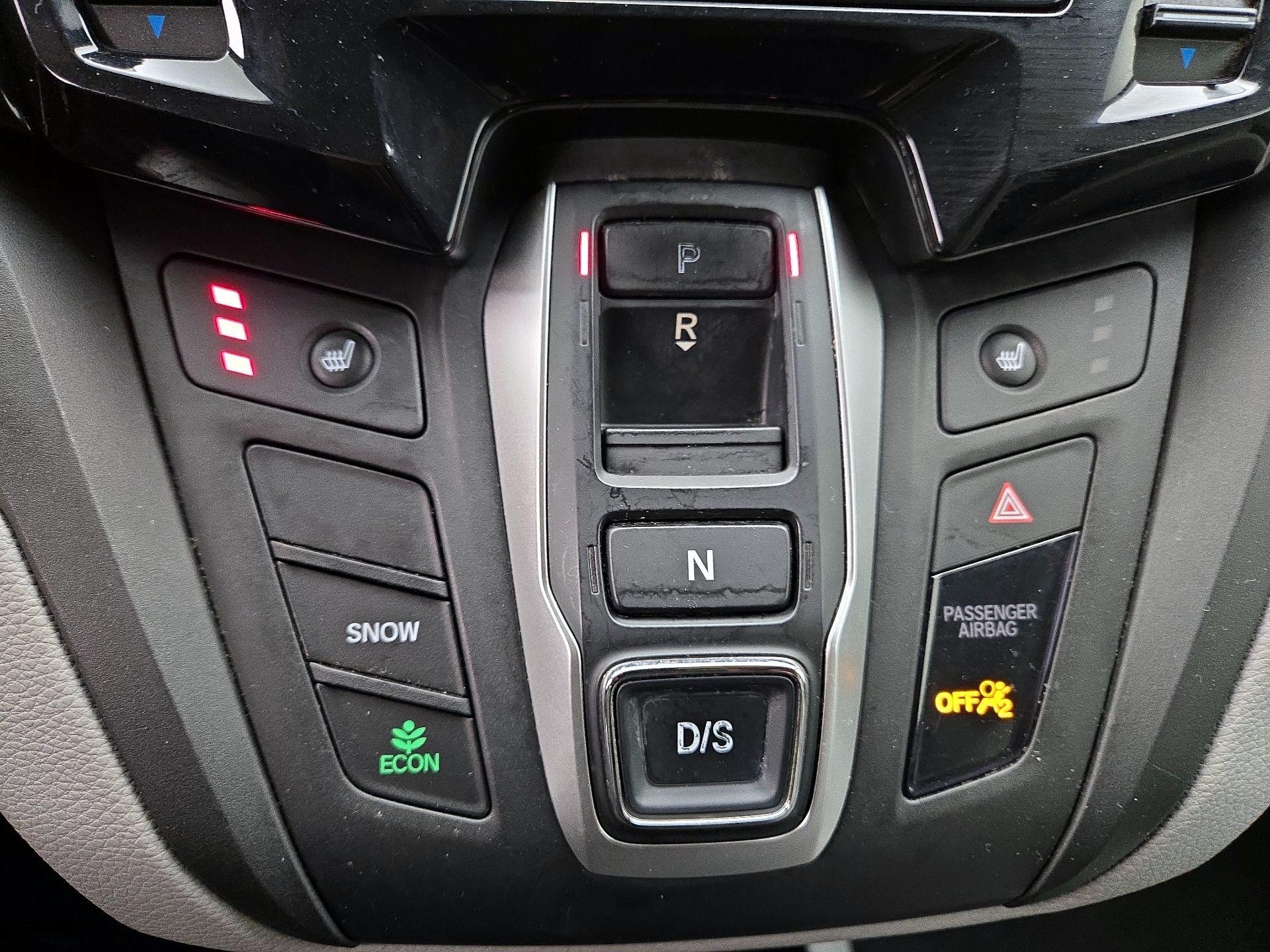 Thumbnail: 2018 Honda Odyssey - 17