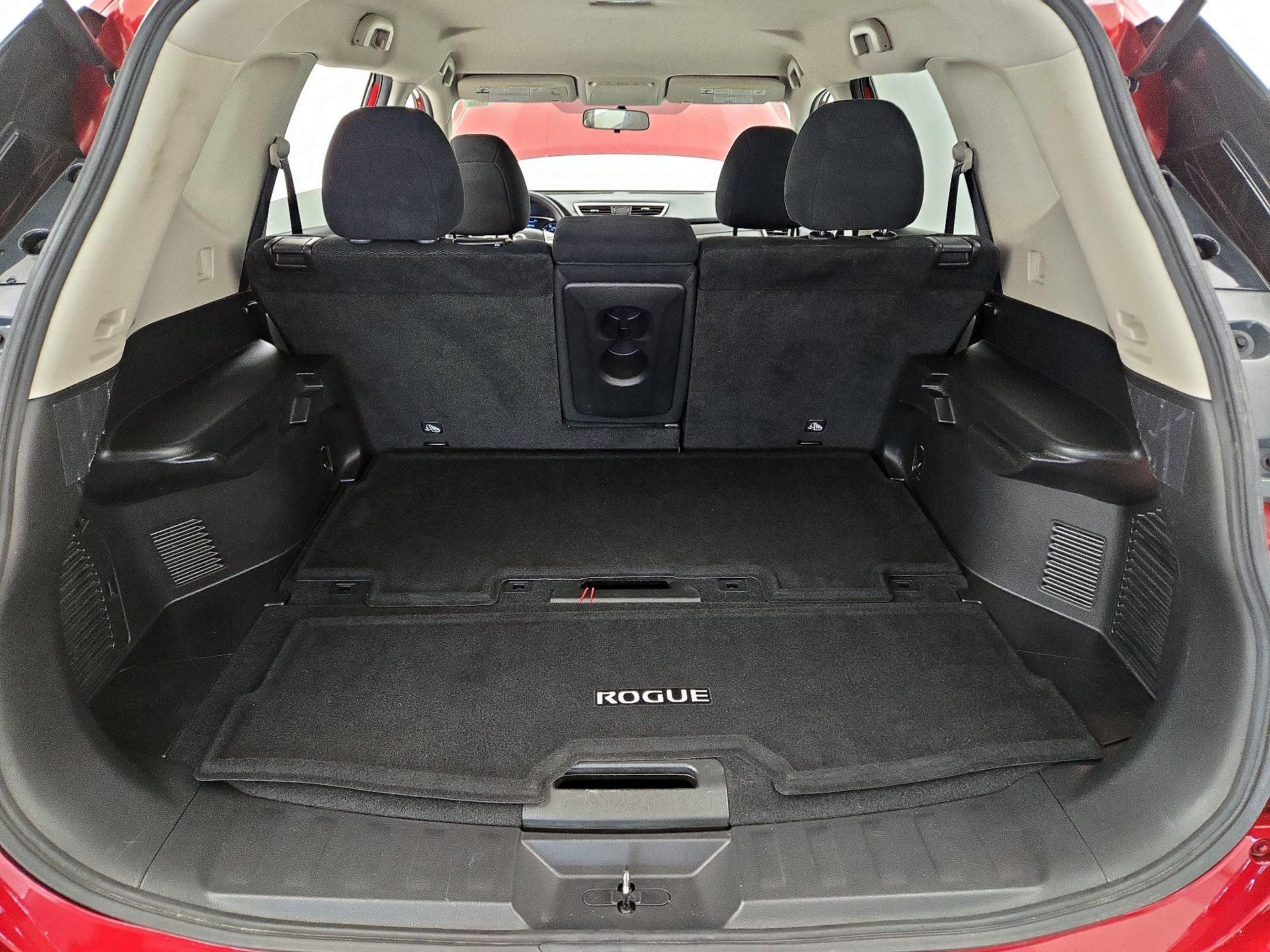 Thumbnail: 2016 Nissan Rogue - 20