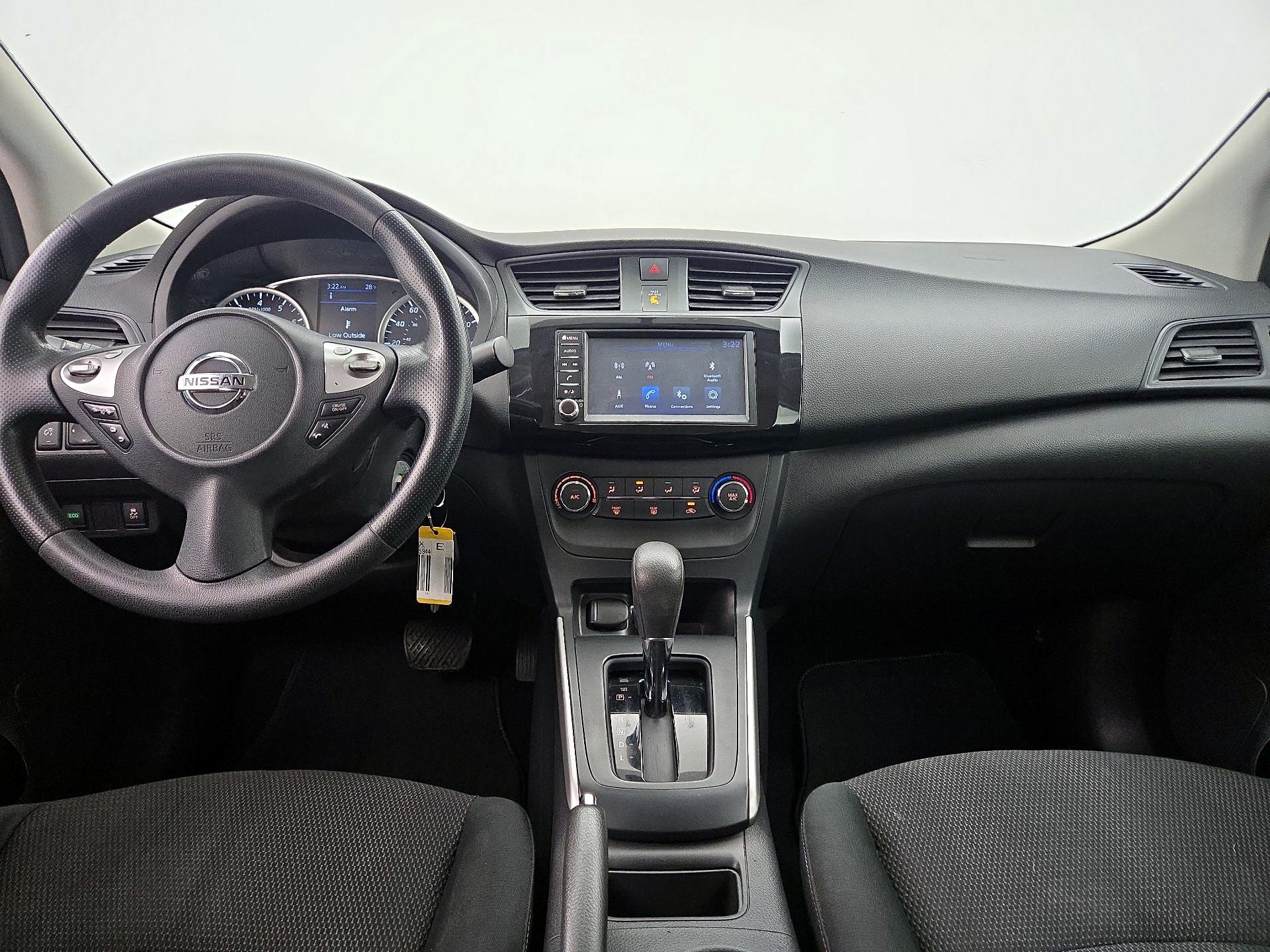 Thumbnail: 2019 Nissan Sentra - 9