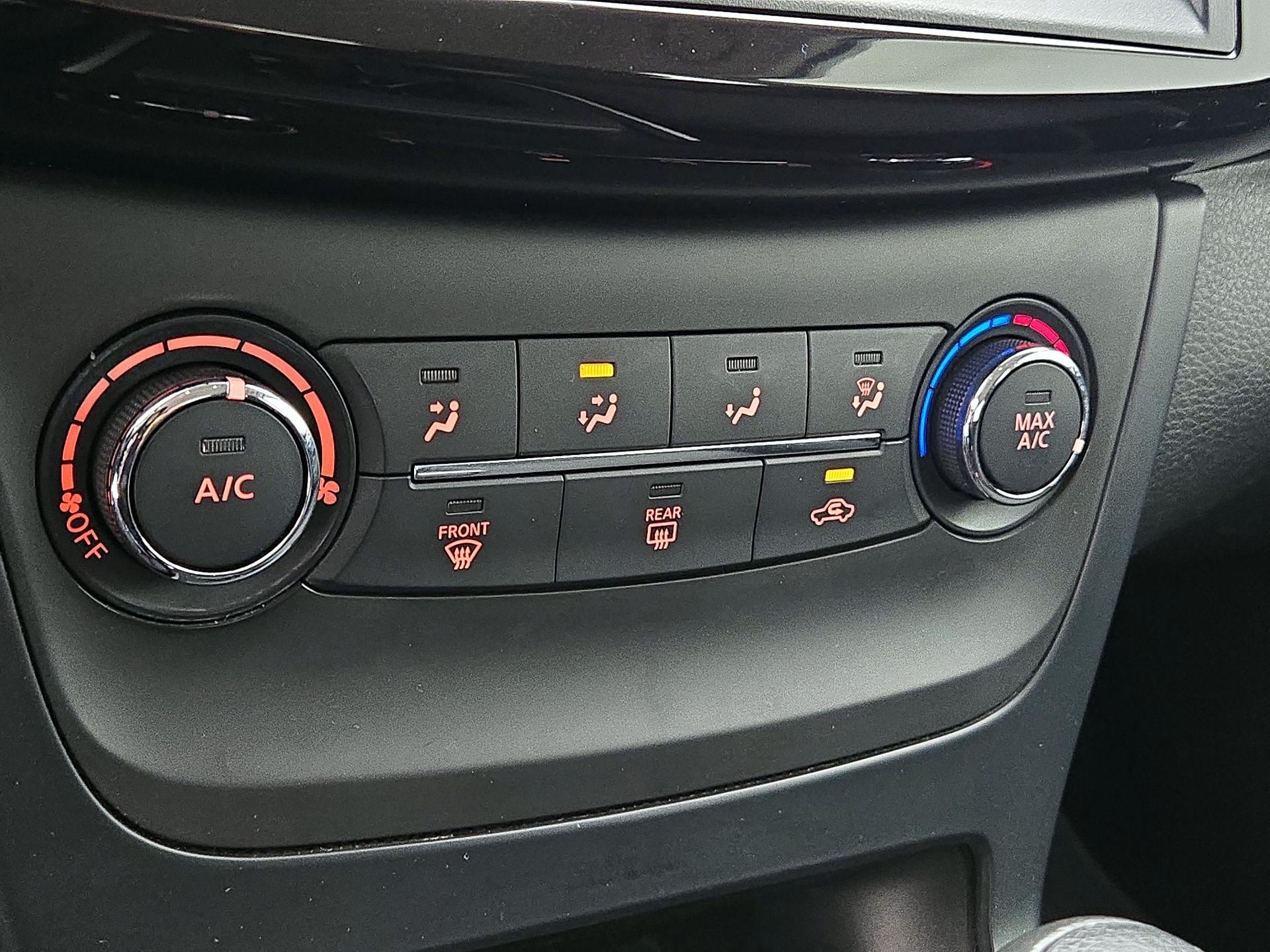 Thumbnail: 2019 Nissan Sentra - 15