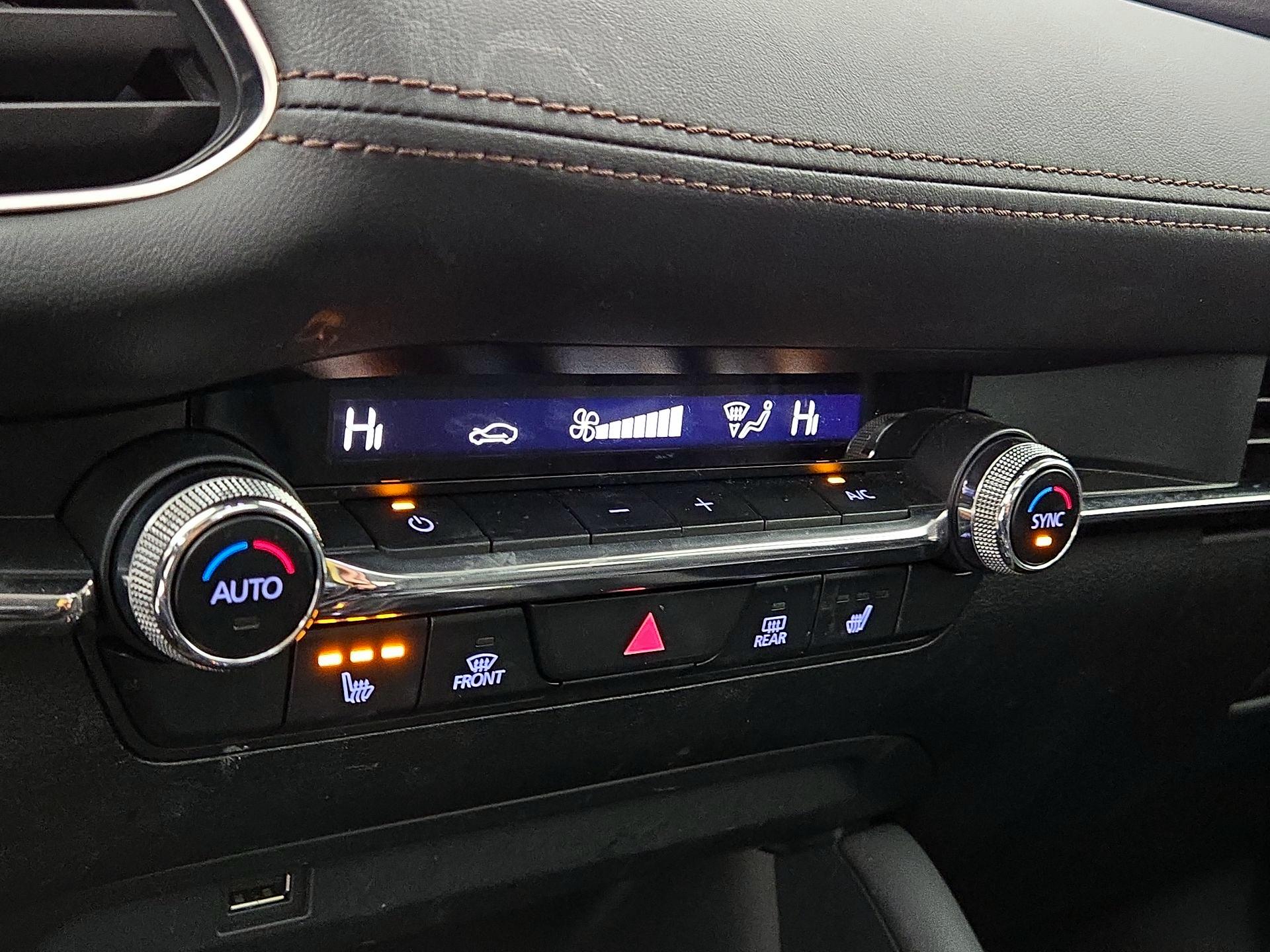 Thumbnail: 2021 Mazda Mazda3 - 17