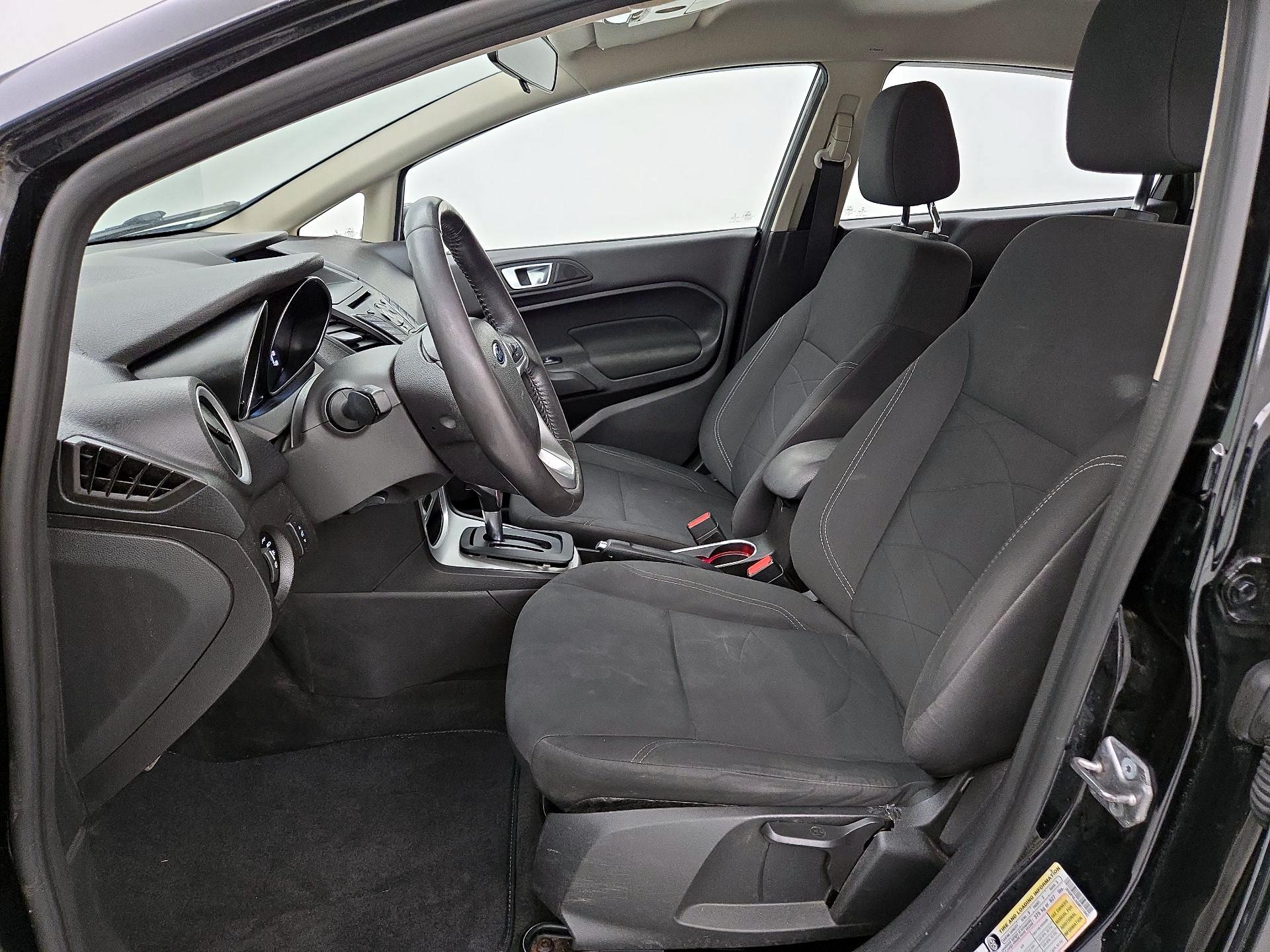 Thumbnail: 2016 Ford Fiesta - 11