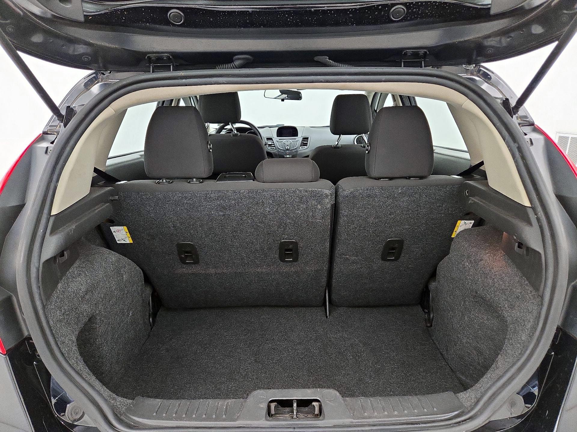 Thumbnail: 2016 Ford Fiesta - 19