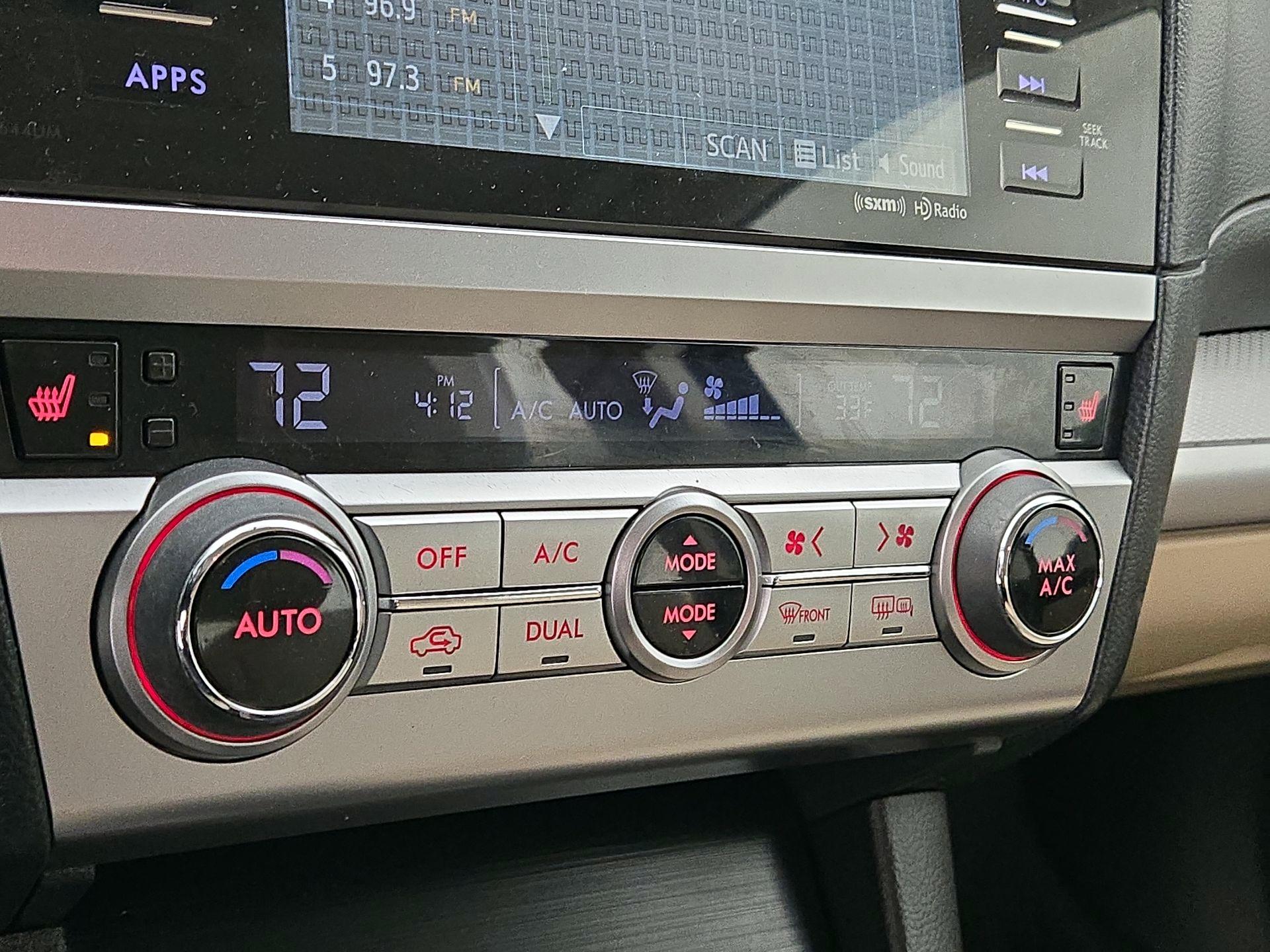 Thumbnail: 2015 Subaru Legacy - 16