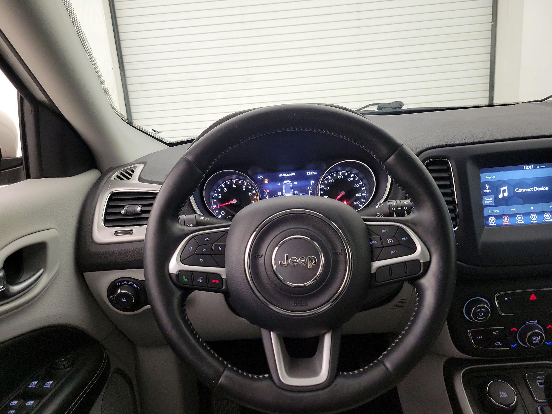 Thumbnail: 2019 Jeep Compass - 10