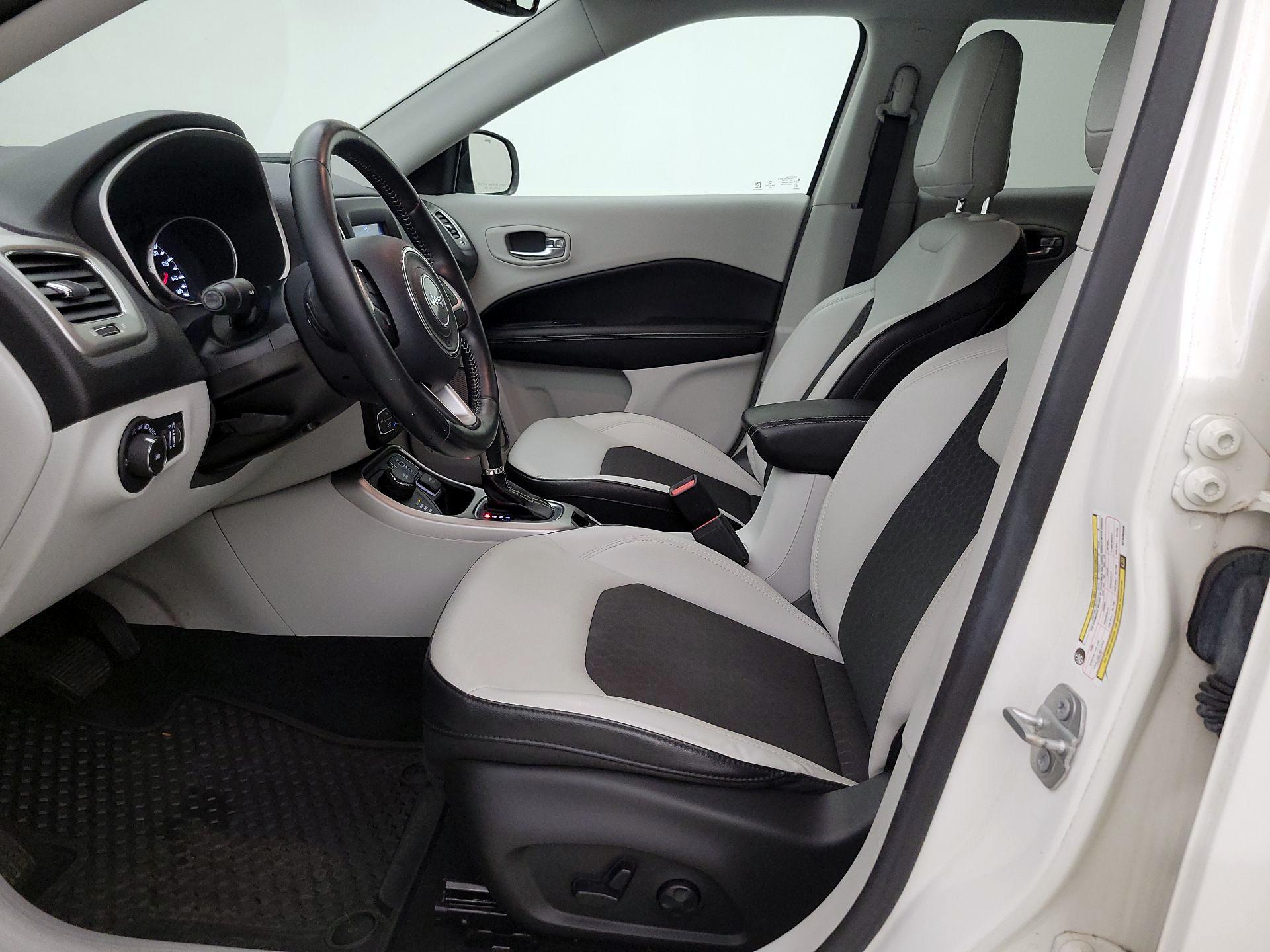 Thumbnail: 2019 Jeep Compass - 11