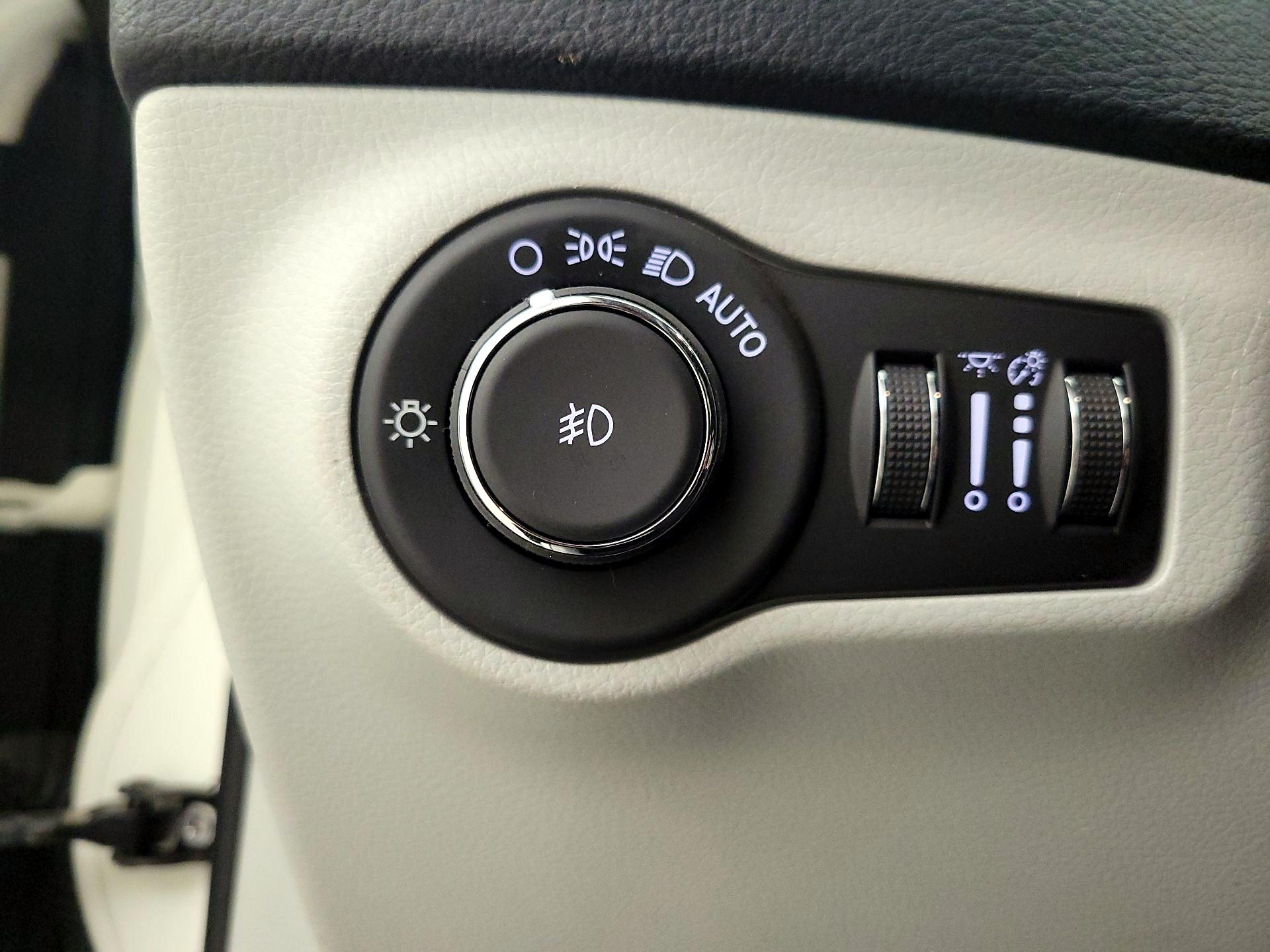 Thumbnail: 2019 Jeep Compass - 13