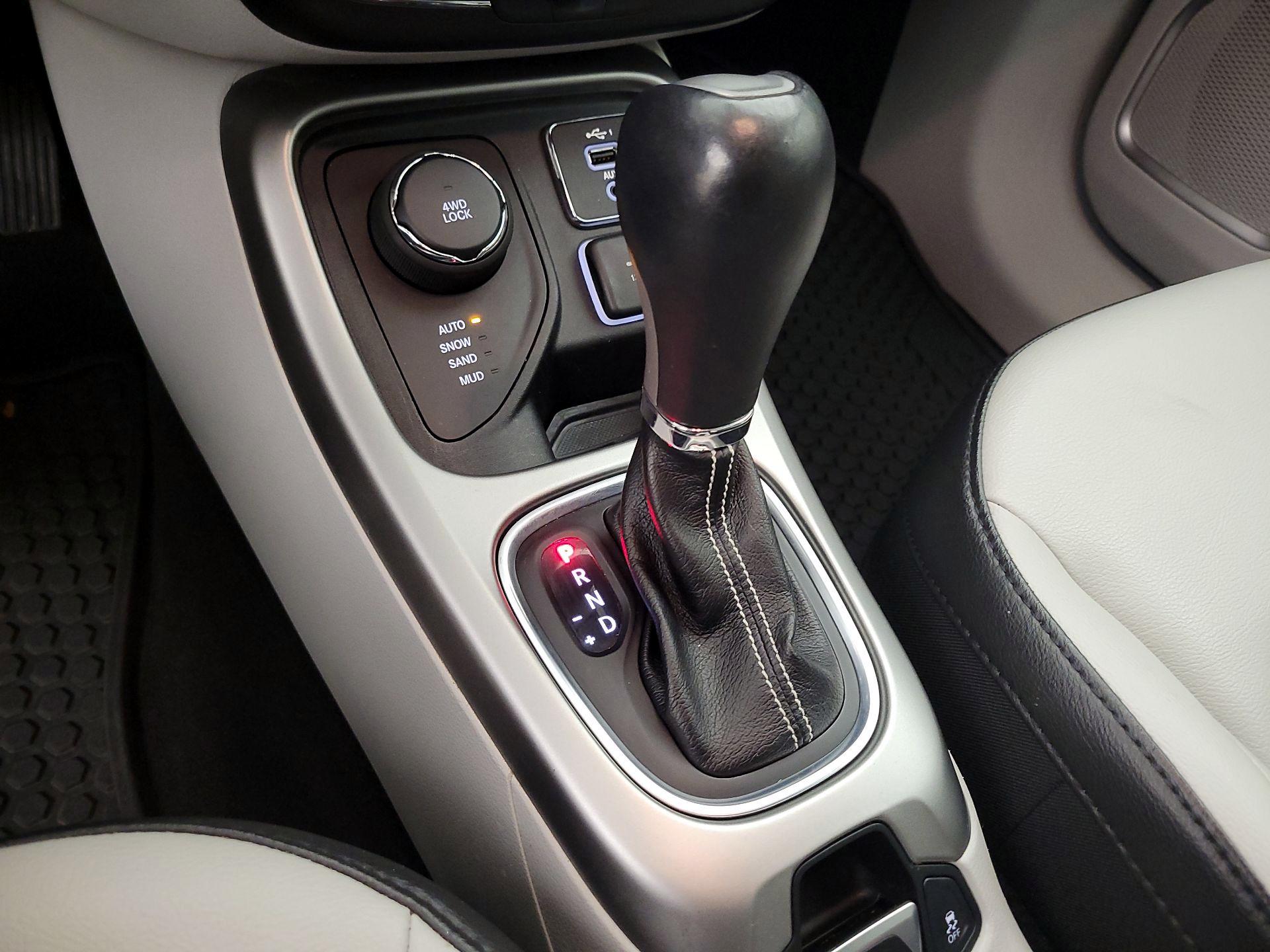 Thumbnail: 2019 Jeep Compass - 17