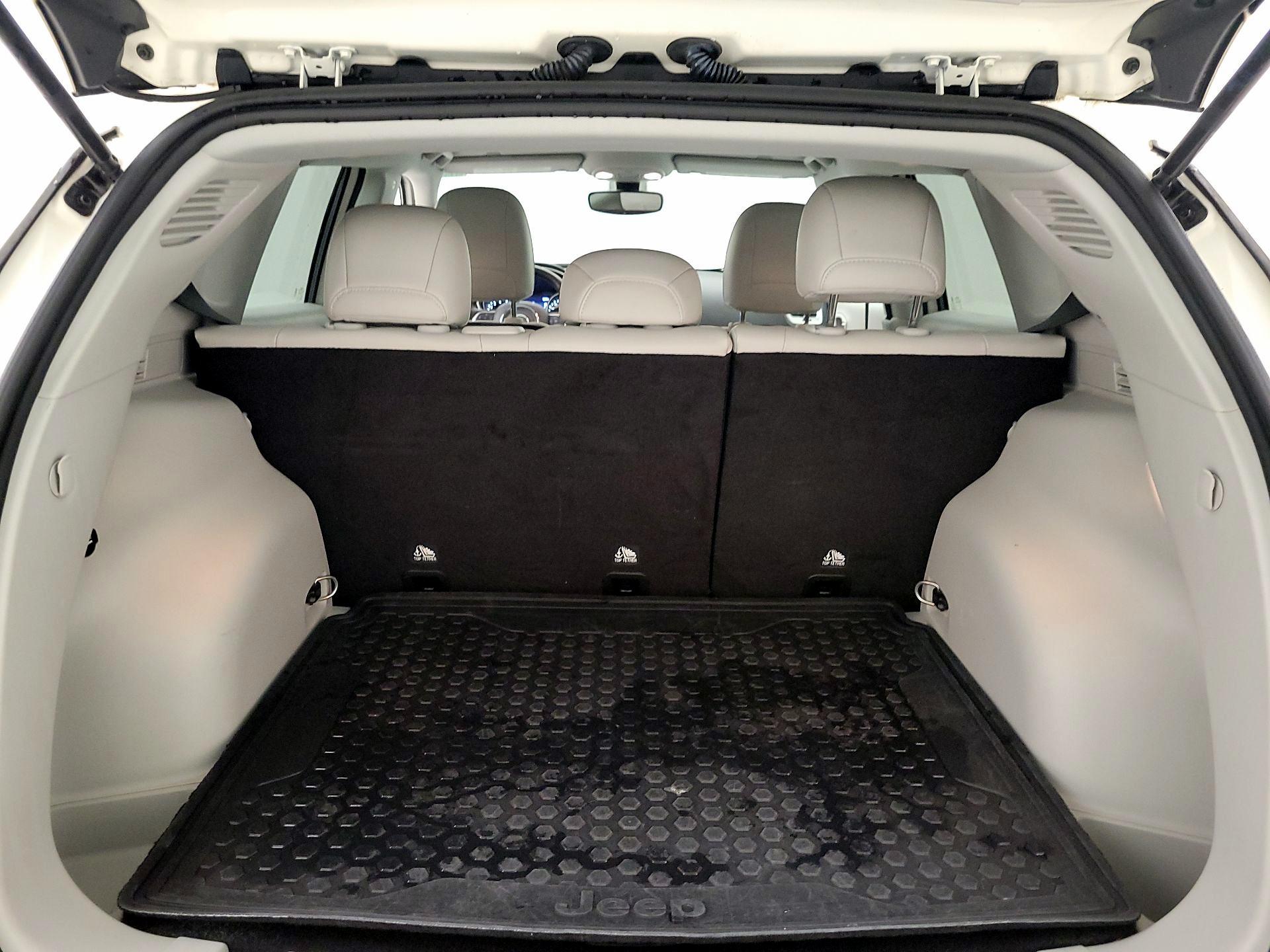 Thumbnail: 2019 Jeep Compass - 20