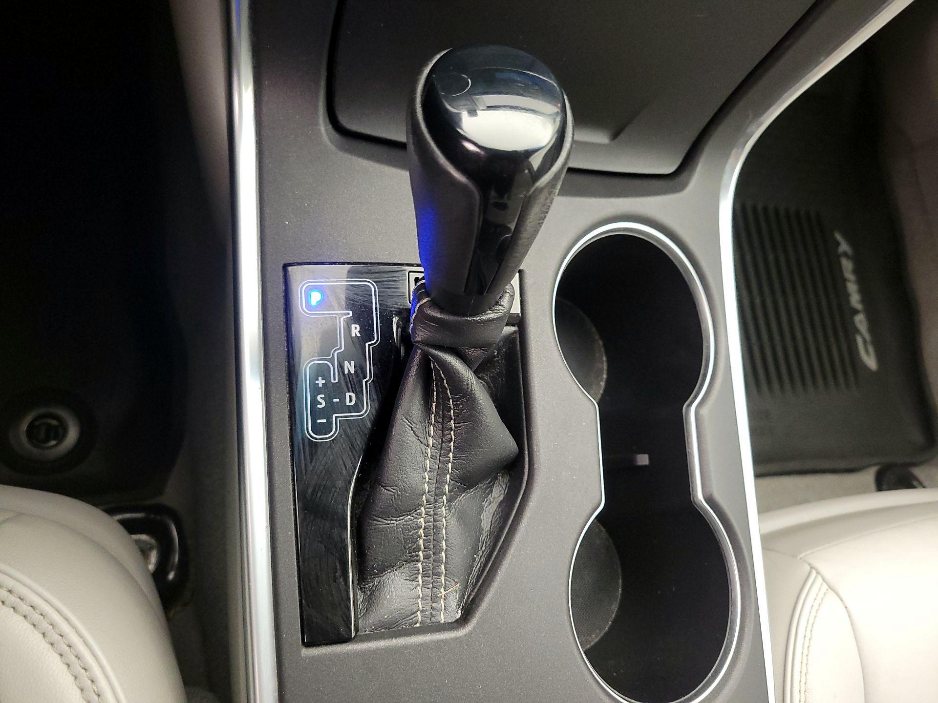 Thumbnail: 2016 Toyota Camry - 16