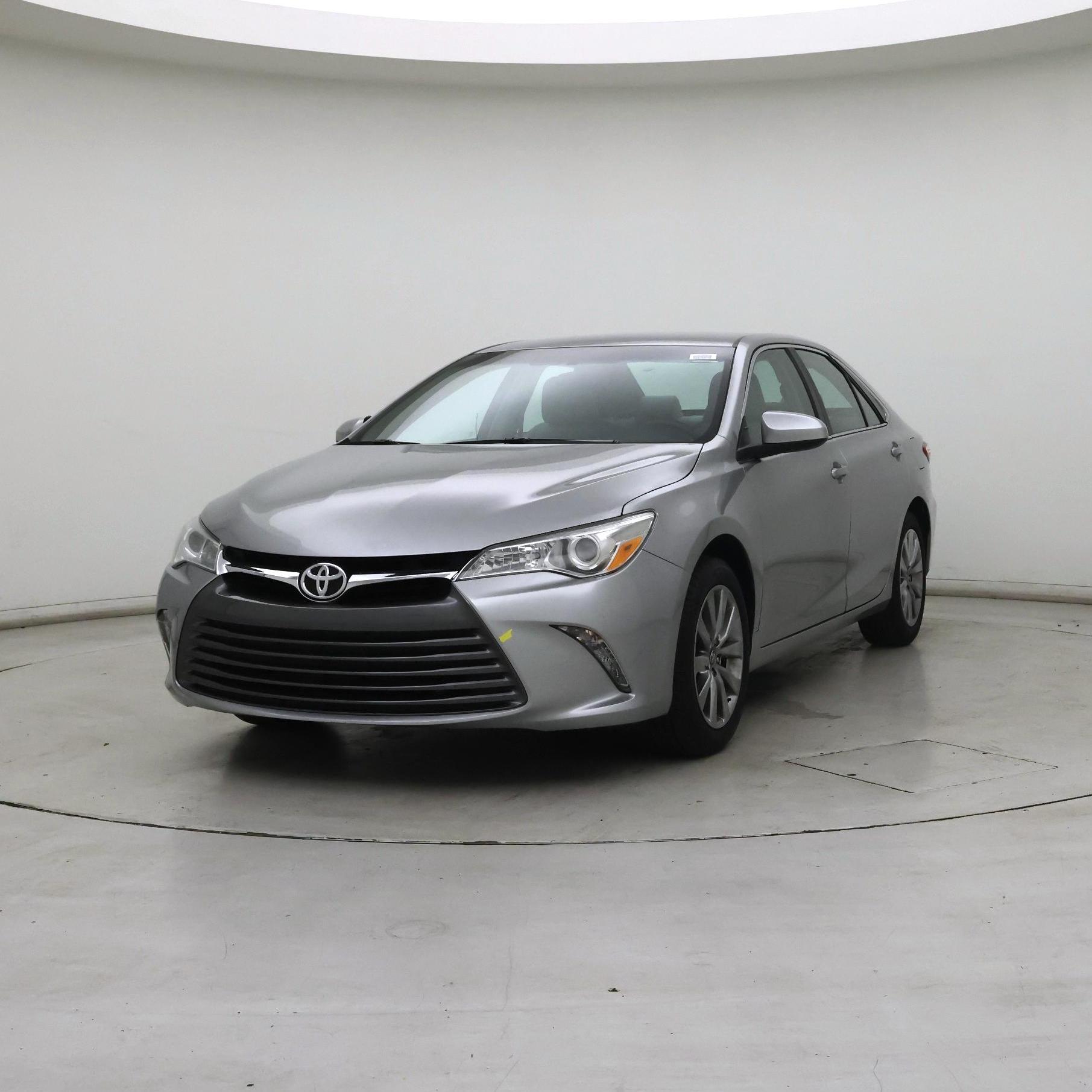 Thumbnail: 2016 Toyota Camry - 4