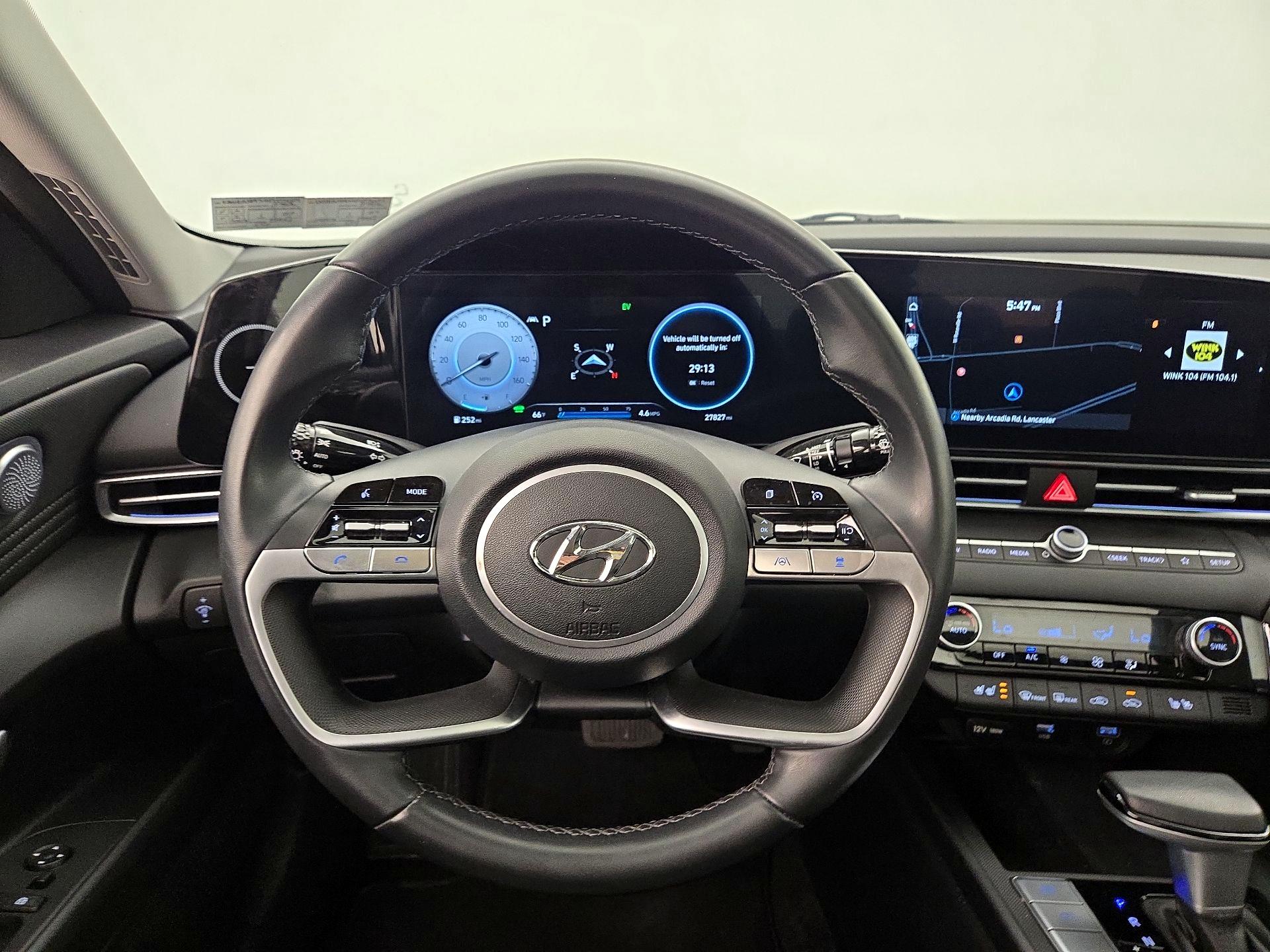 Thumbnail: 2023 Hyundai Elantra - 10