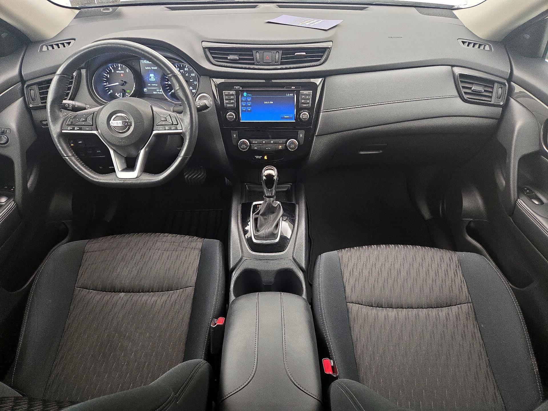 Thumbnail: 2017 Nissan Rogue - 9