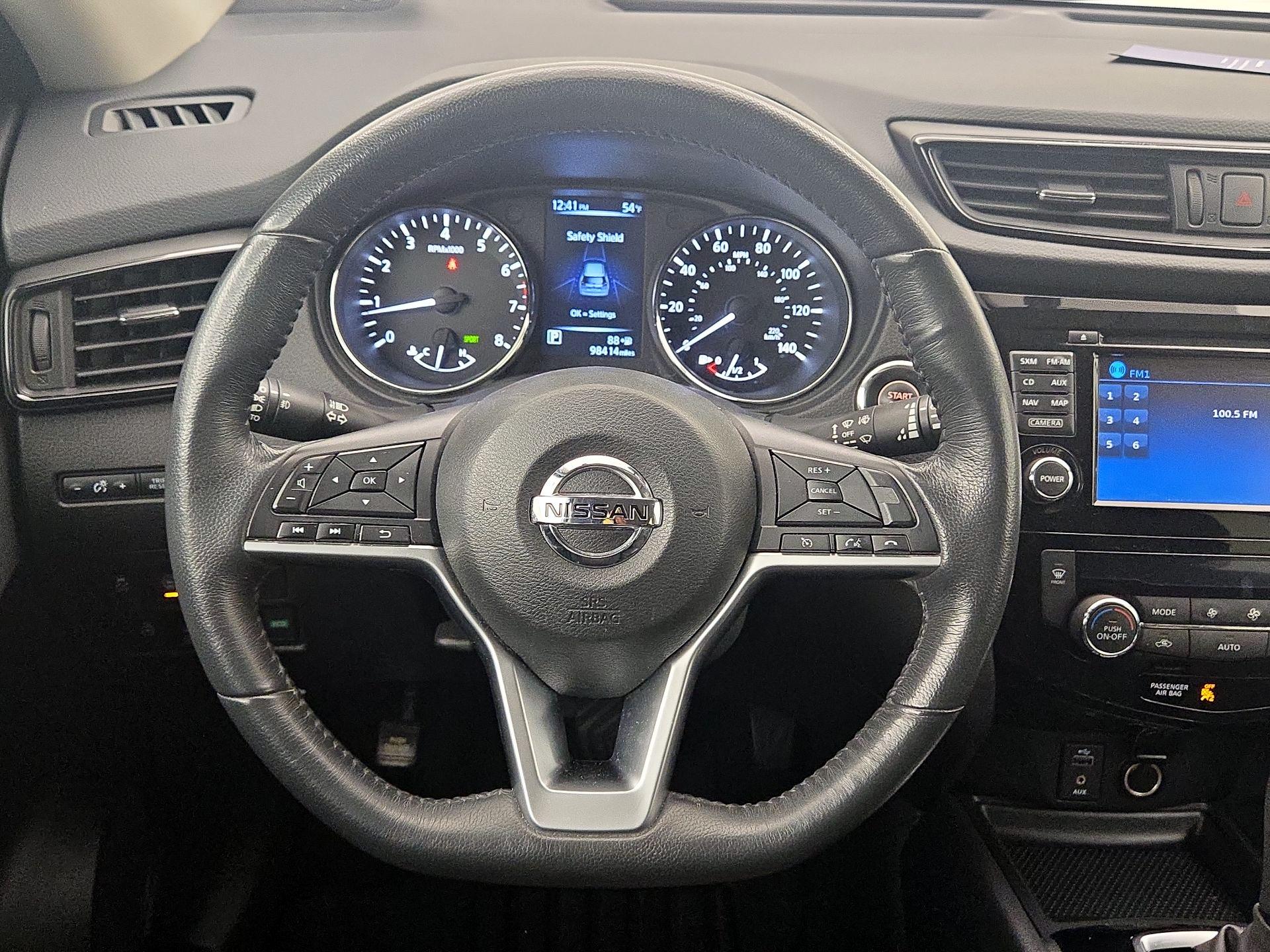 Thumbnail: 2017 Nissan Rogue - 10