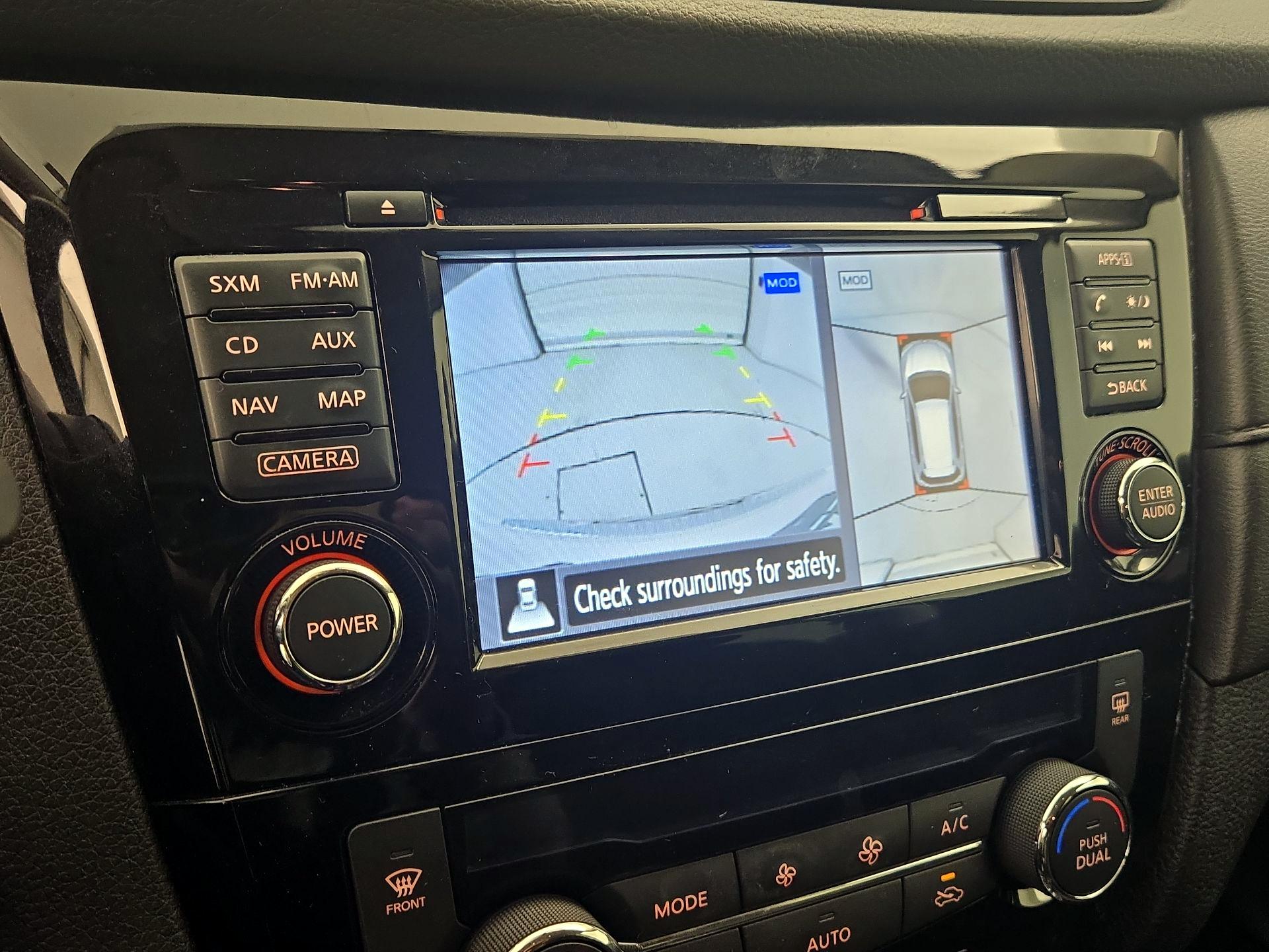 Thumbnail: 2017 Nissan Rogue - 14