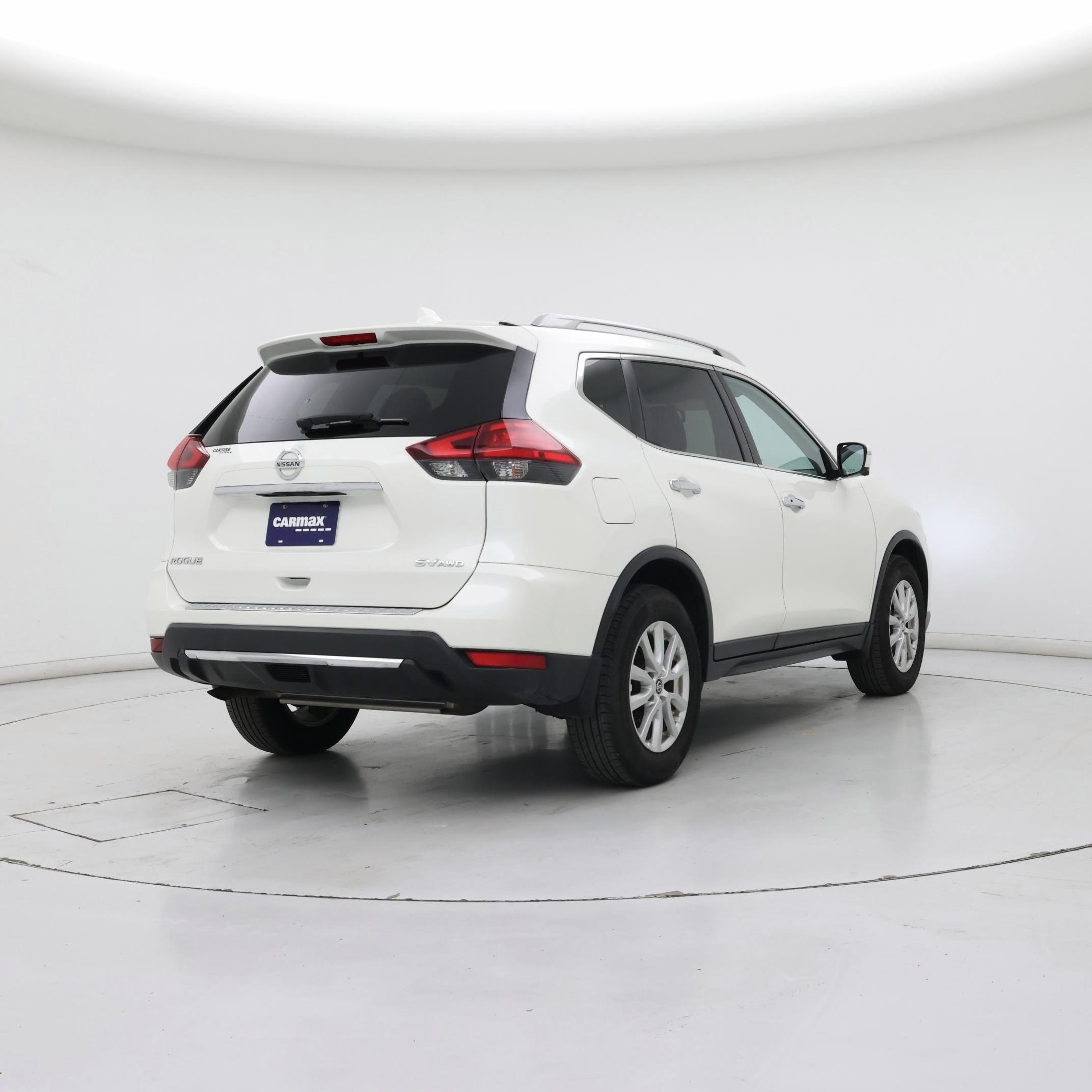 Thumbnail: 2017 Nissan Rogue - 8
