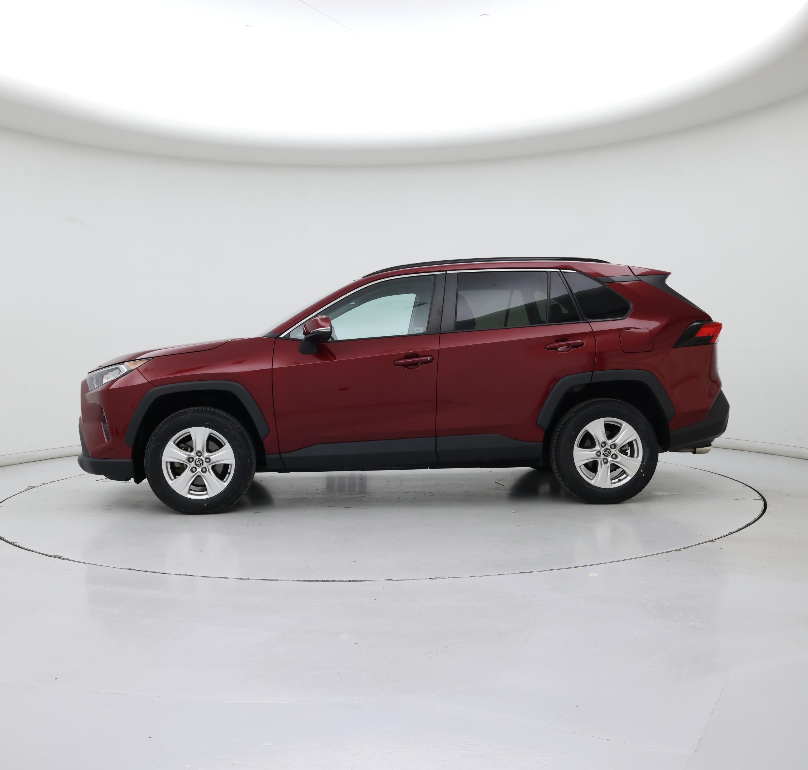 Thumbnail: 2021 Toyota RAV4 - 3