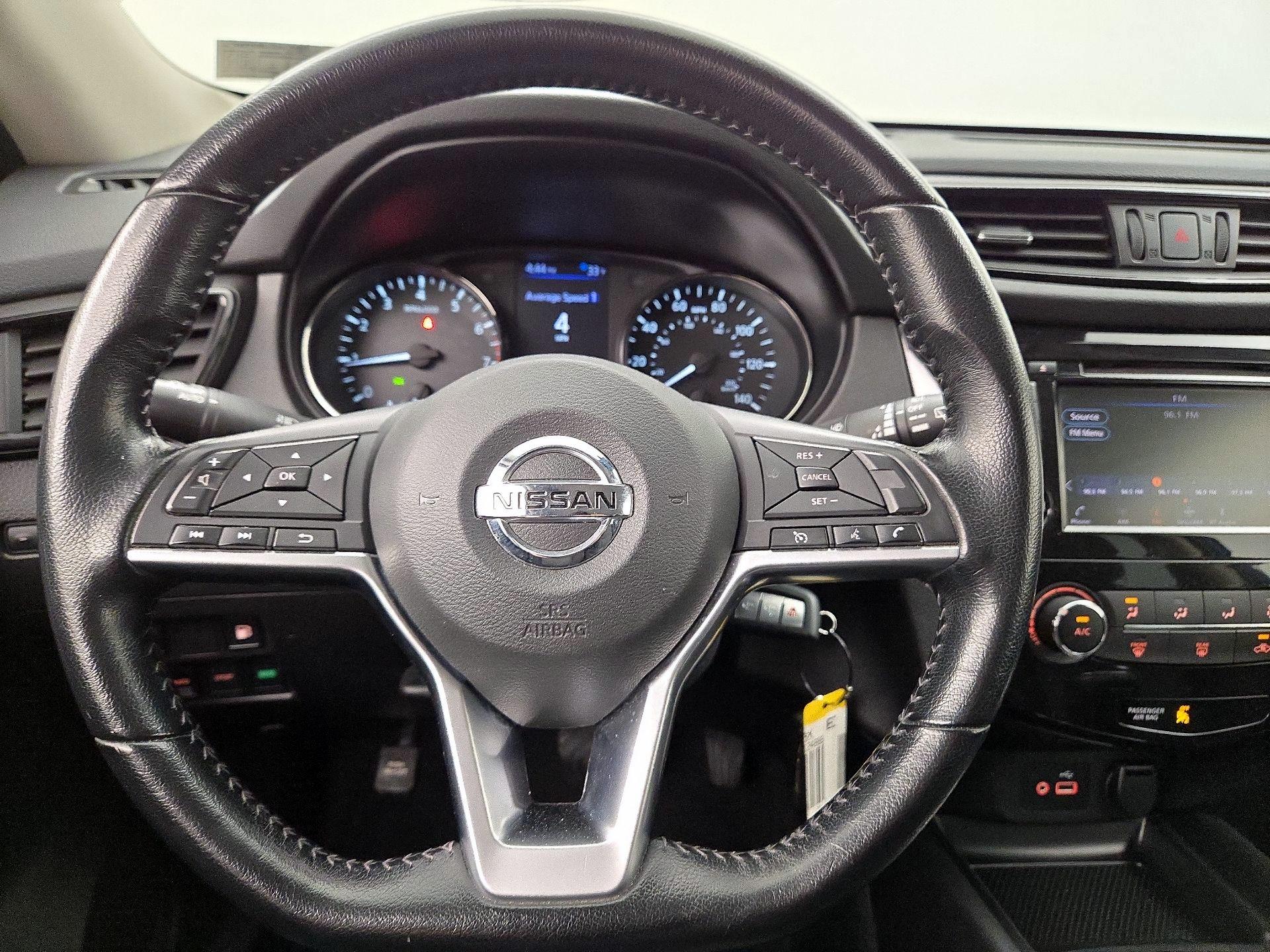 Thumbnail: 2020 Nissan Rogue - 10