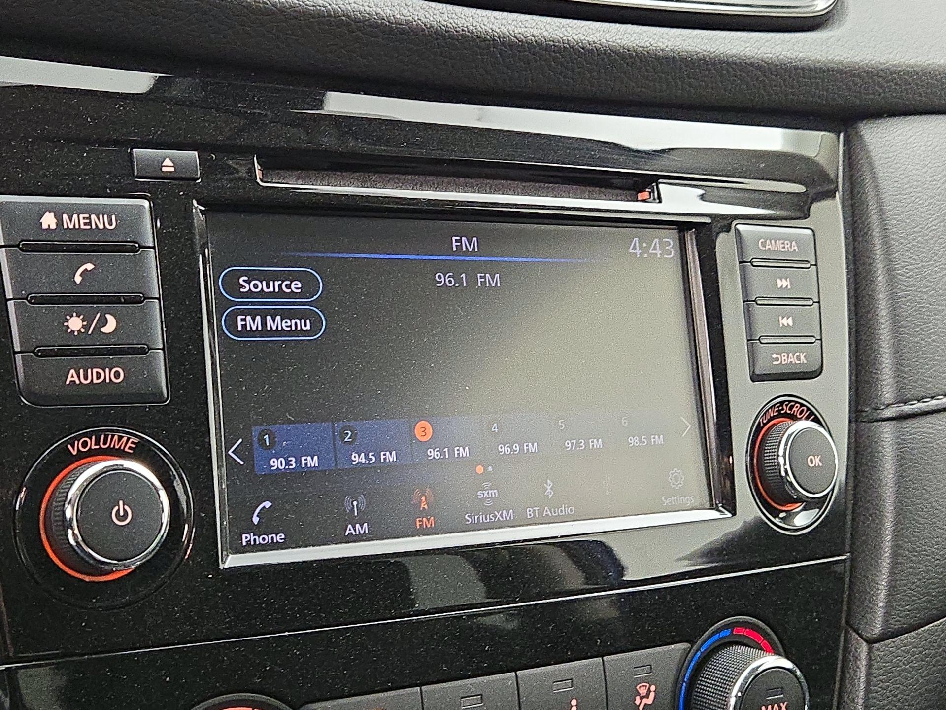 Thumbnail: 2020 Nissan Rogue - 15