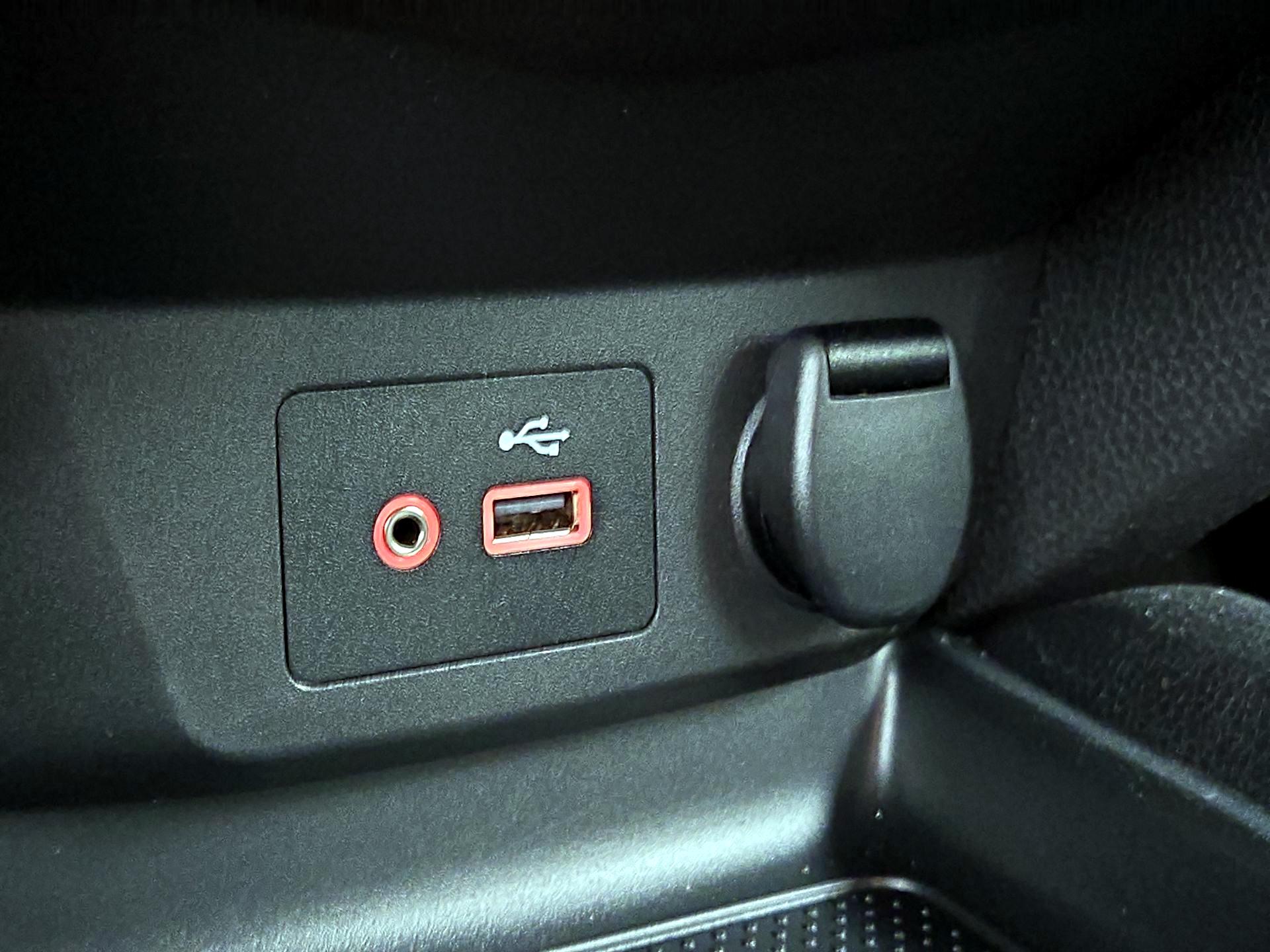 Thumbnail: 2020 Nissan Rogue - 18