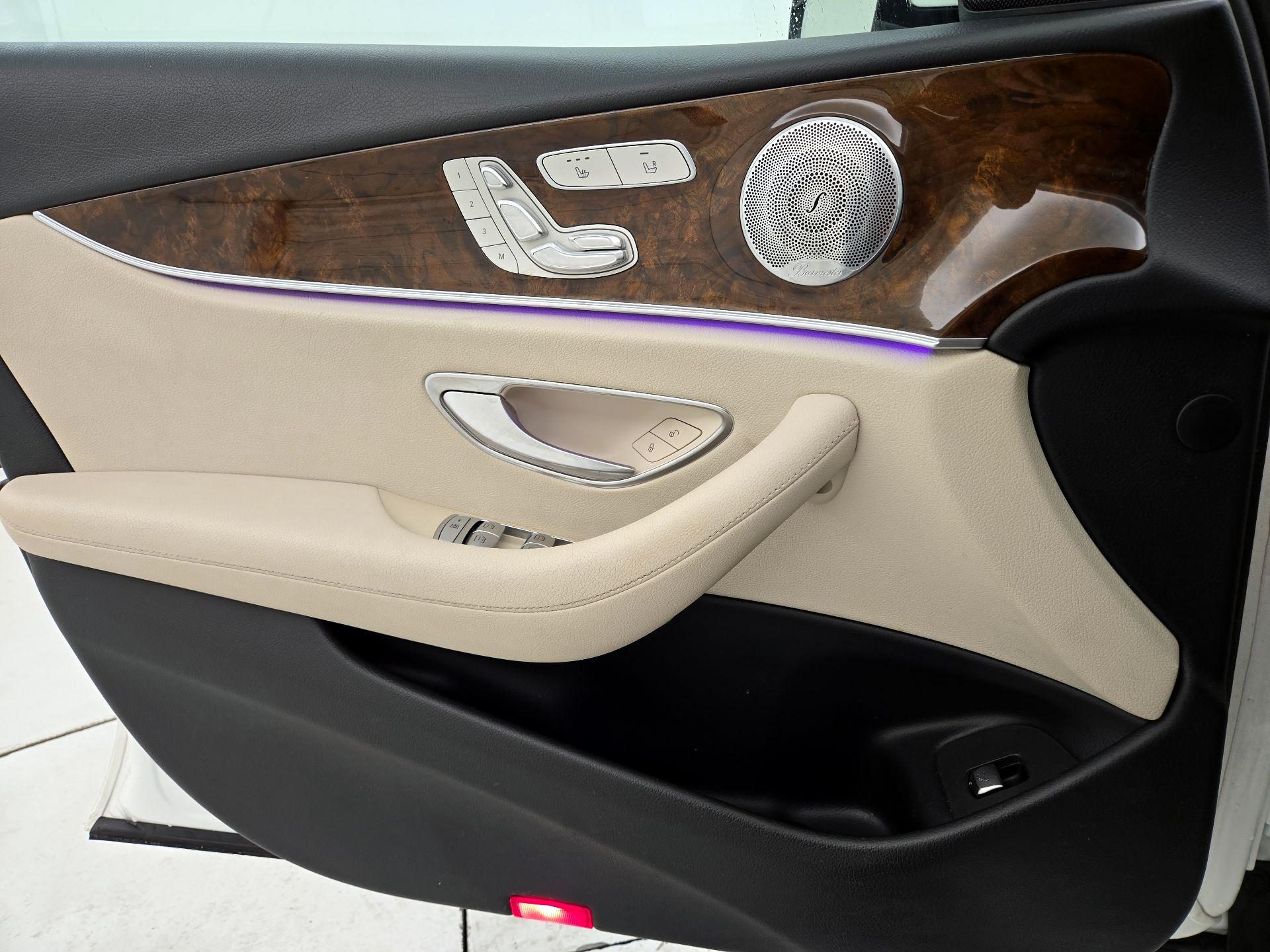 Thumbnail: 2017 Mercedes-Benz E-Class - 12