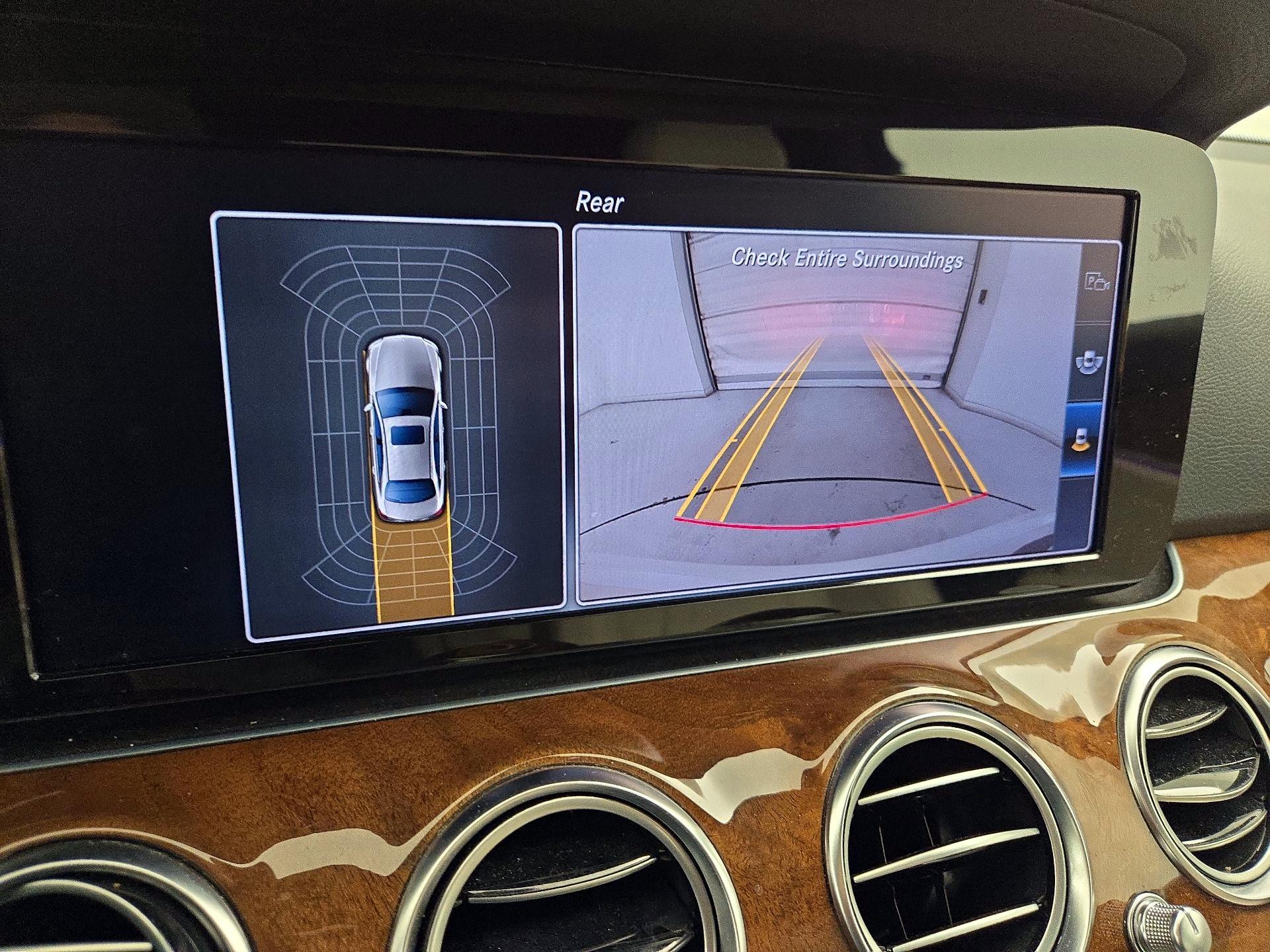 Thumbnail: 2017 Mercedes-Benz E-Class - 15