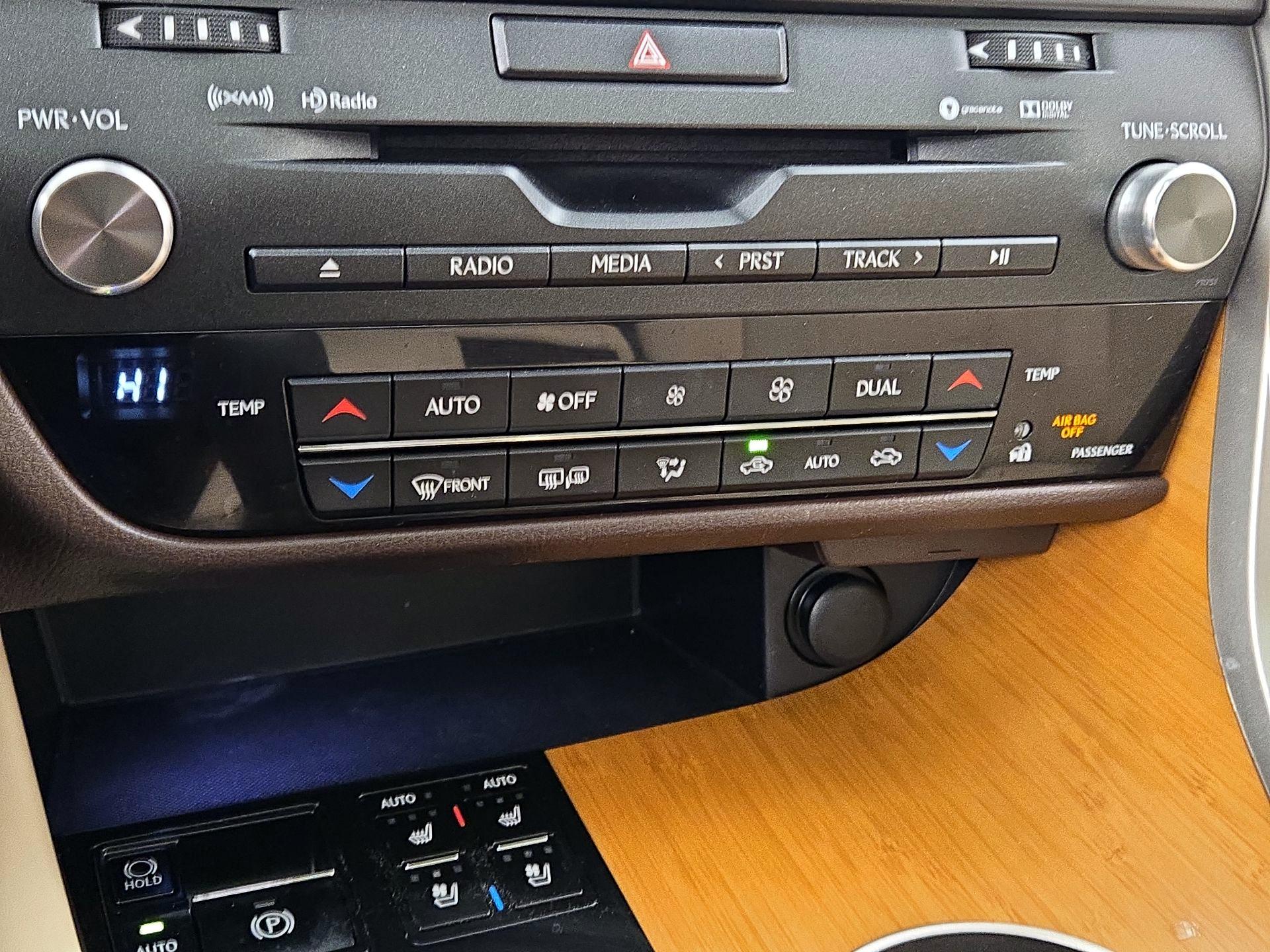 Thumbnail: 2019 Lexus RX - 17