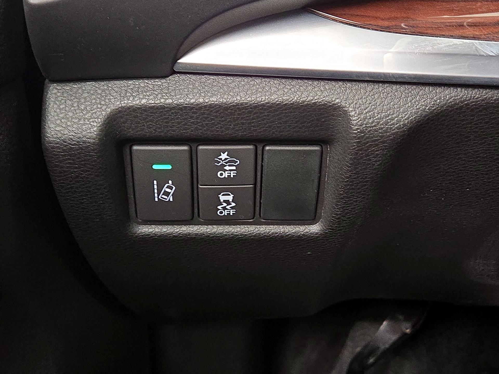 Thumbnail: 2016 Acura MDX - 13