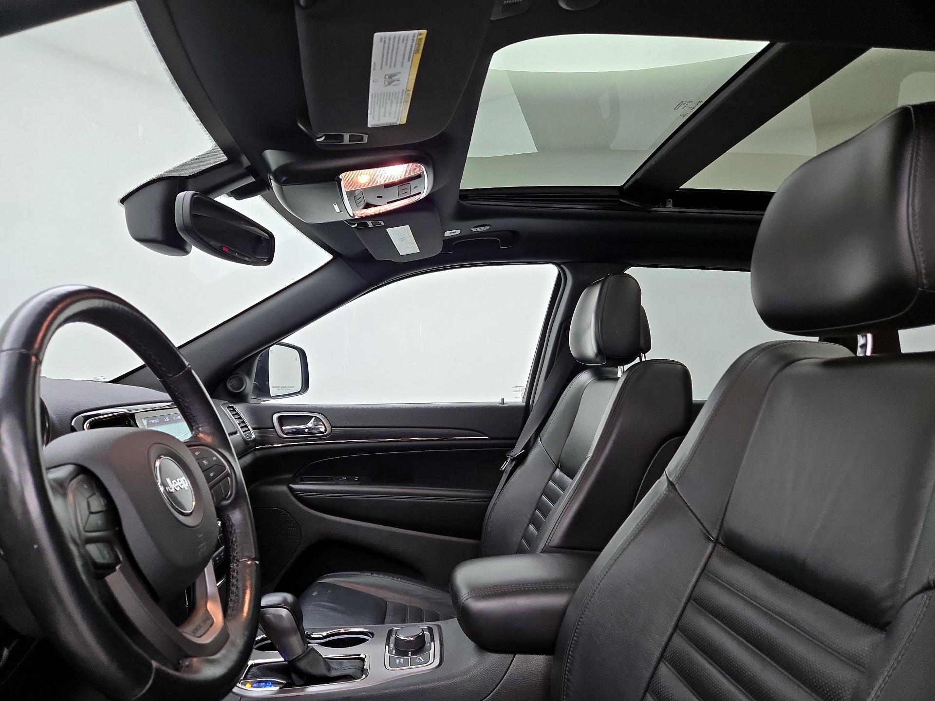 Thumbnail: 2021 Jeep Grand Cherokee - 19