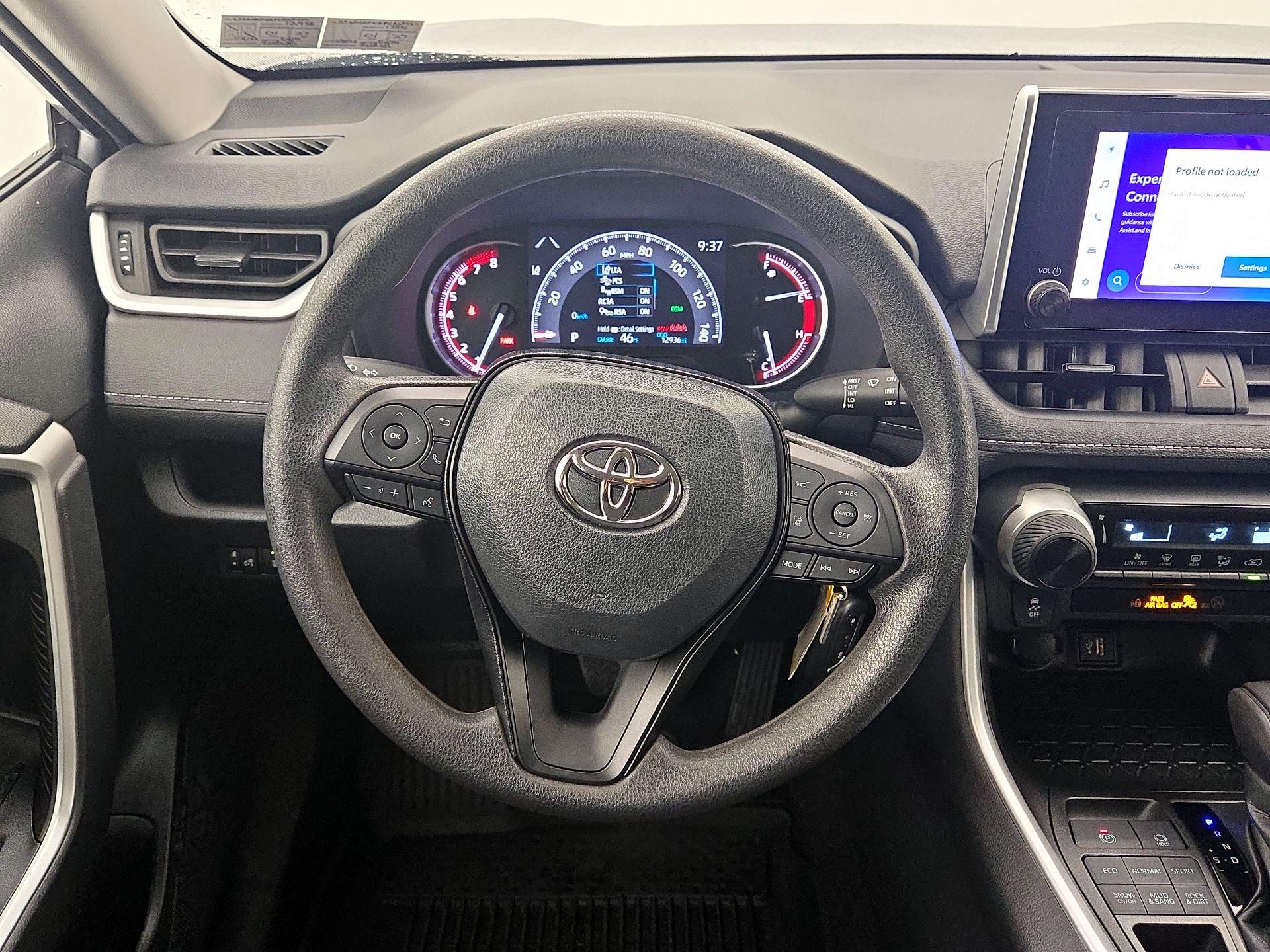 Thumbnail: 2023 Toyota RAV4 - 10