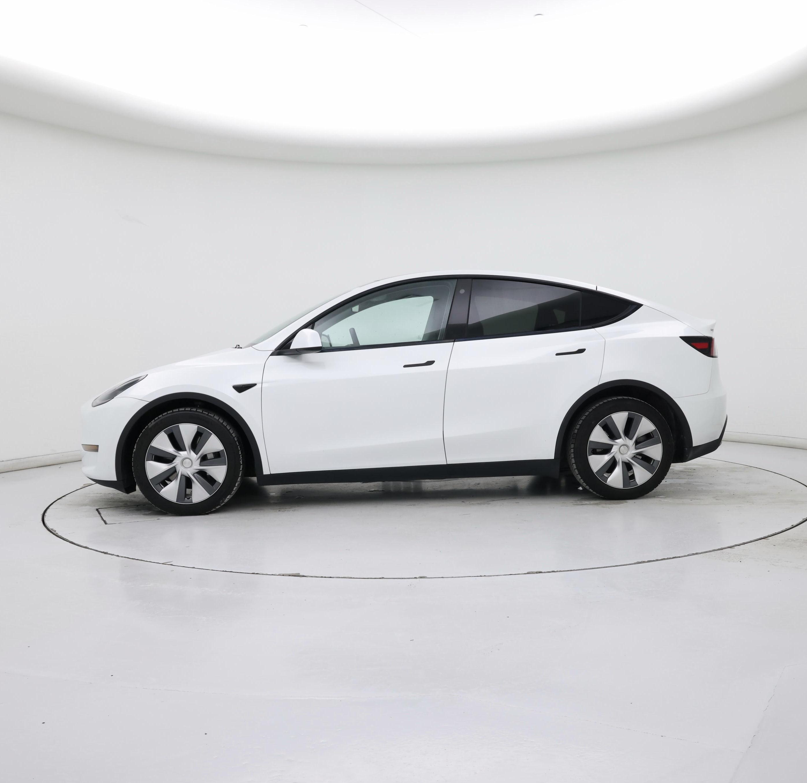 Thumbnail: 2023 Tesla Model Y - 3