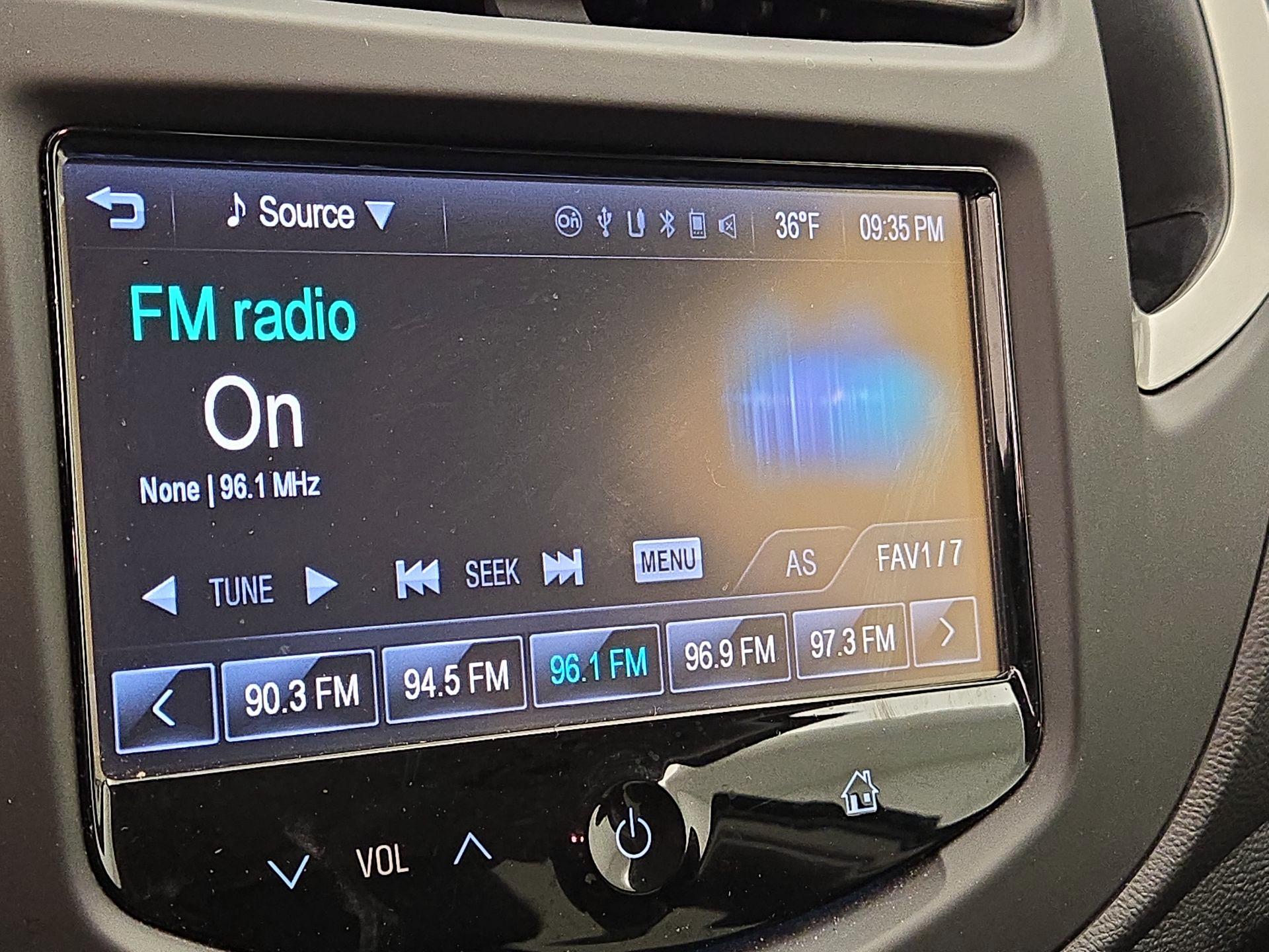 Thumbnail: 2016 Chevrolet Trax - 14