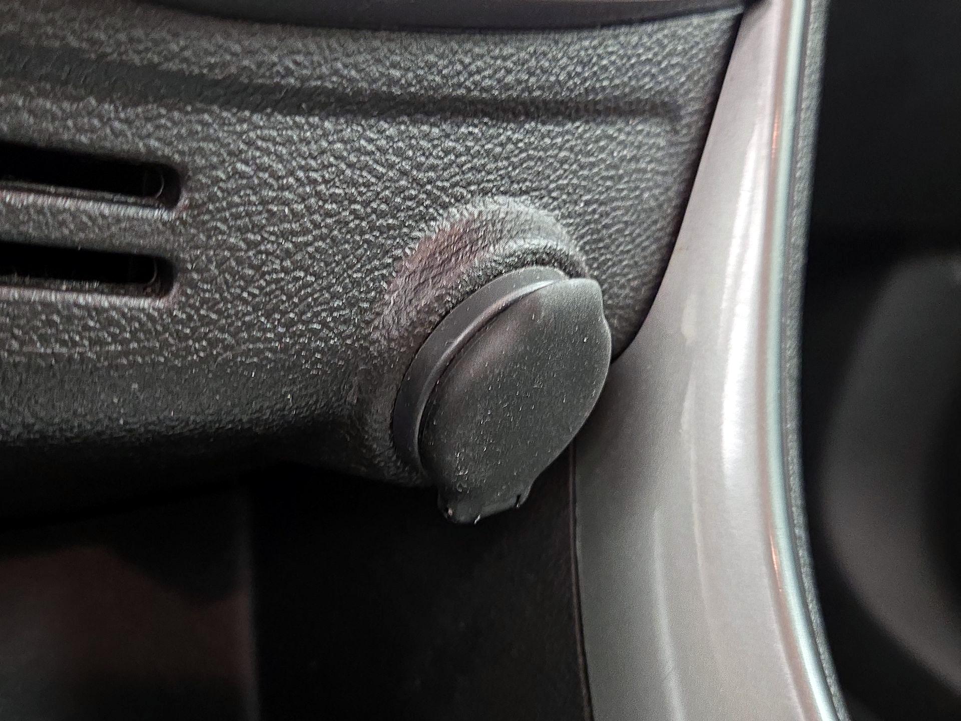 Thumbnail: 2016 Chevrolet Trax - 17