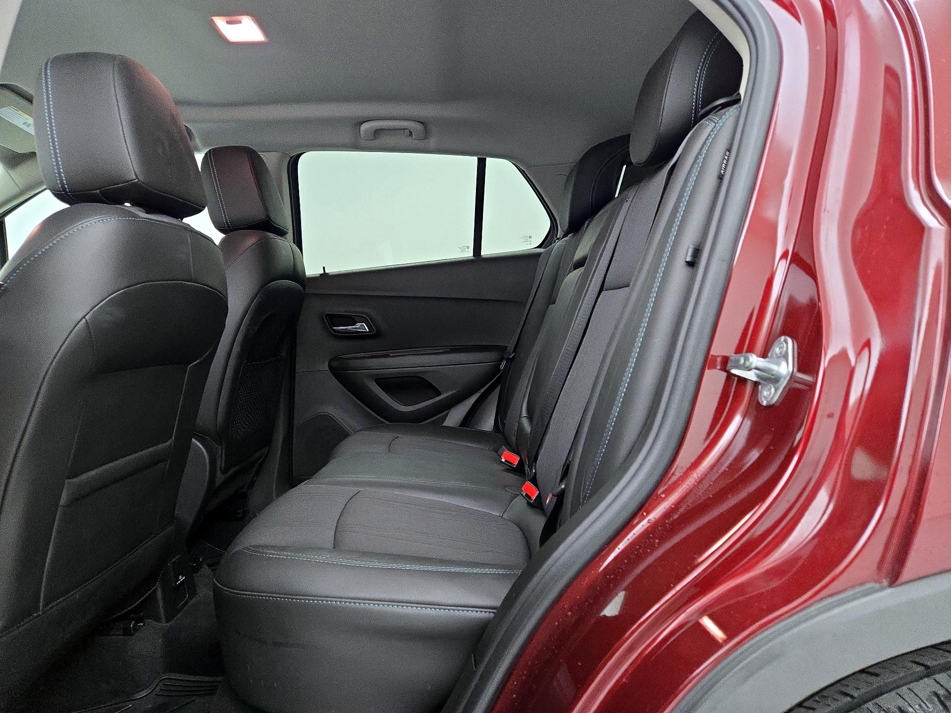 Thumbnail: 2016 Chevrolet Trax - 18