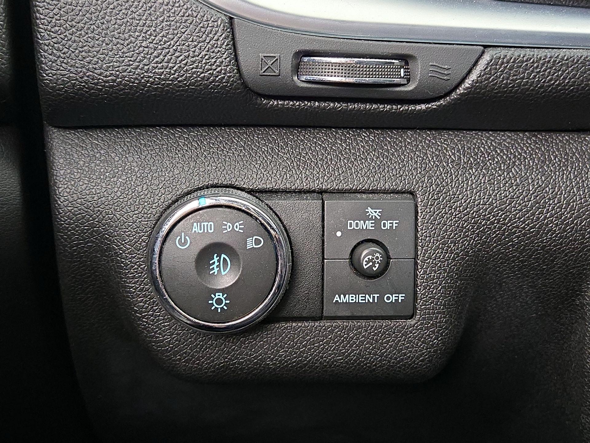 Thumbnail: 2015 Chevrolet Traverse - 13