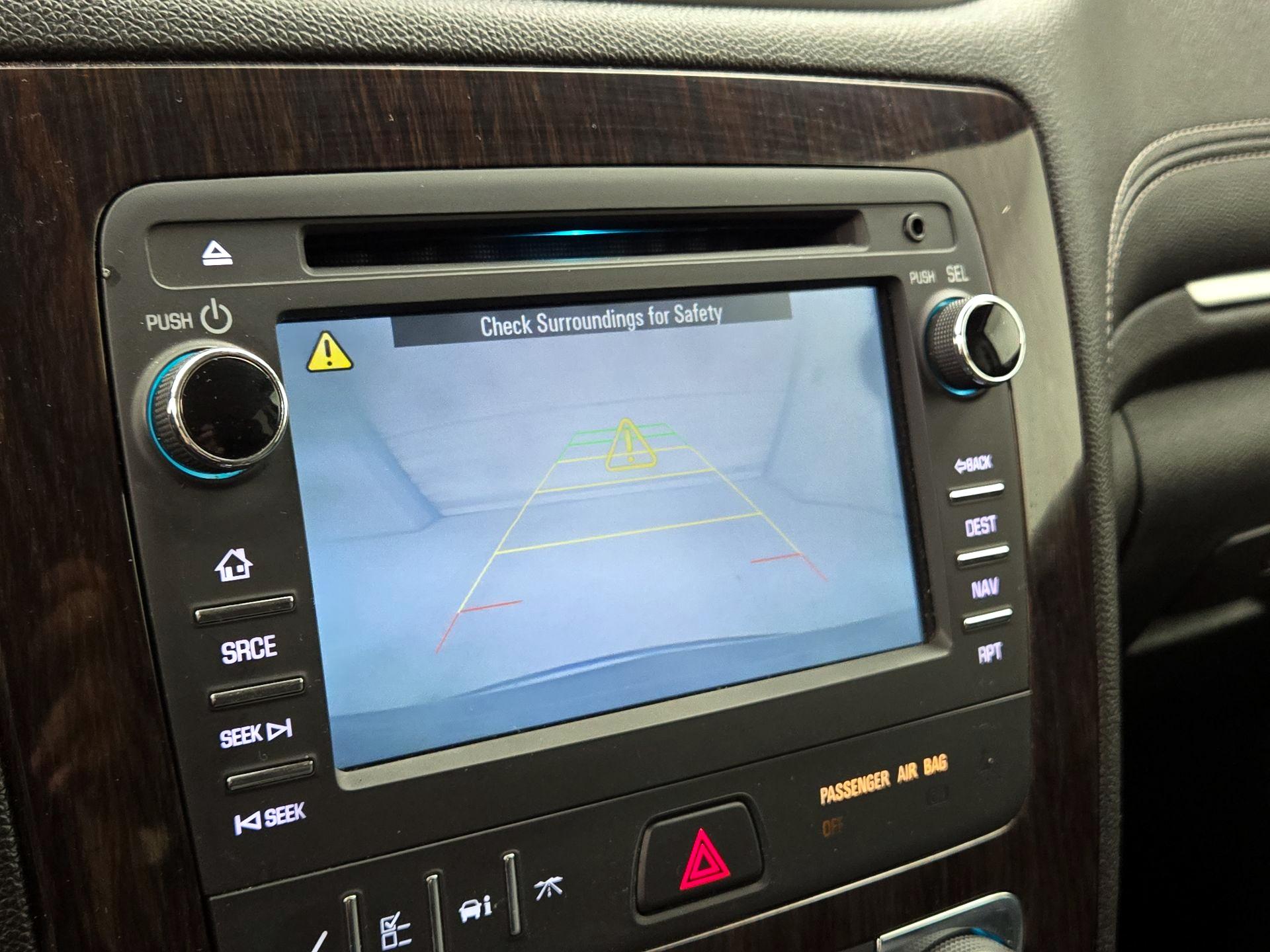 Thumbnail: 2015 Chevrolet Traverse - 15