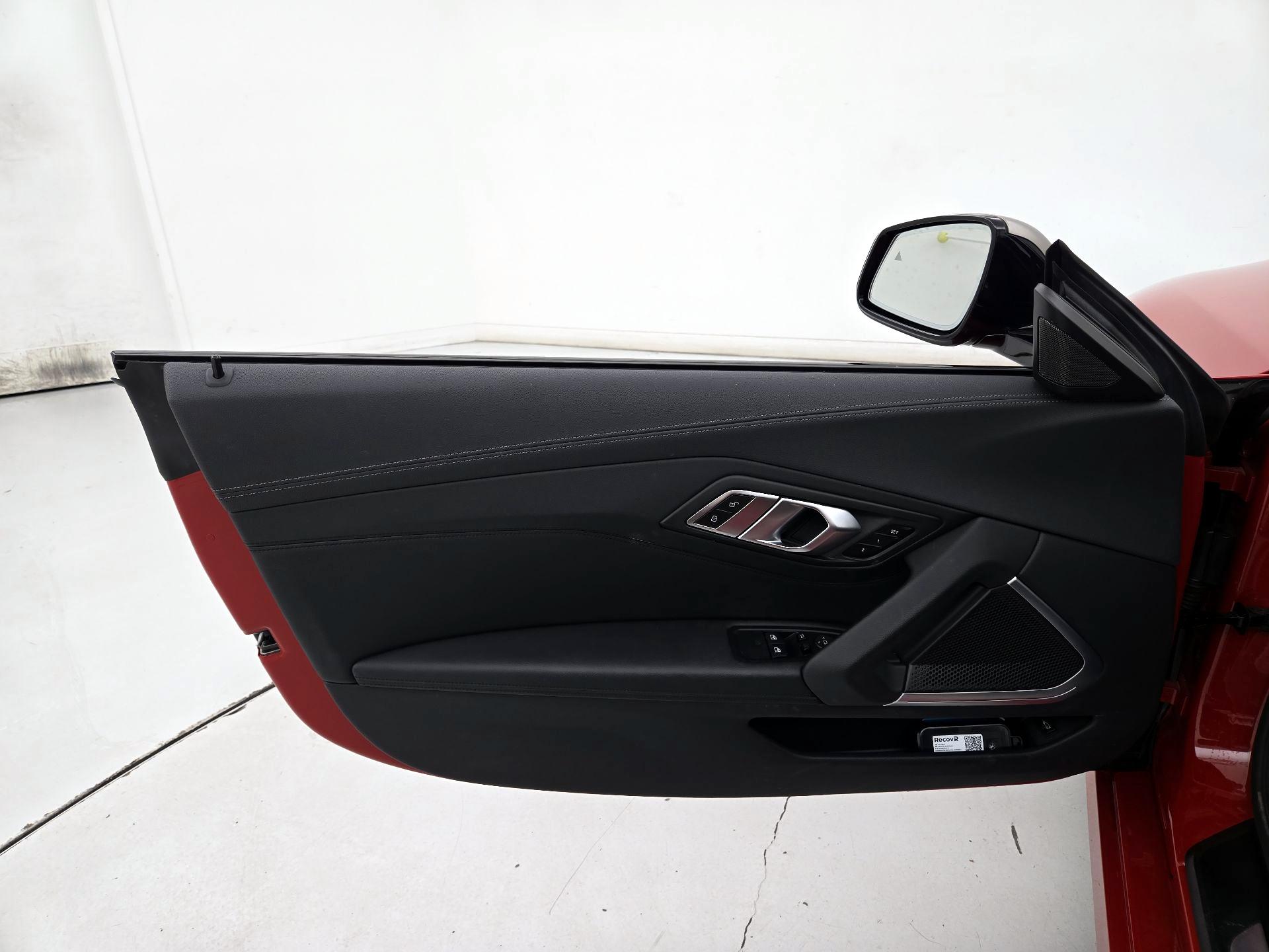 Thumbnail: 2022 BMW Z4 - 12