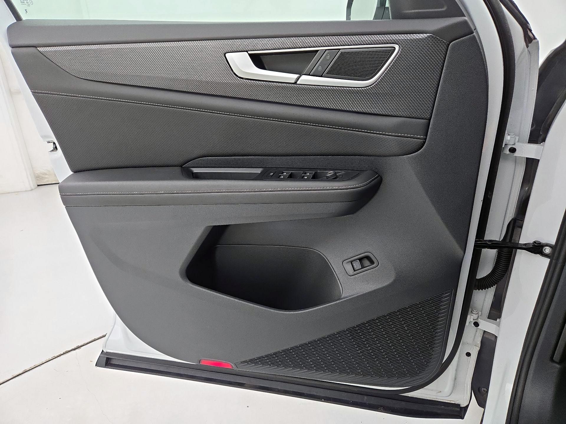 Thumbnail: 2024 Volkswagen Atlas - 12