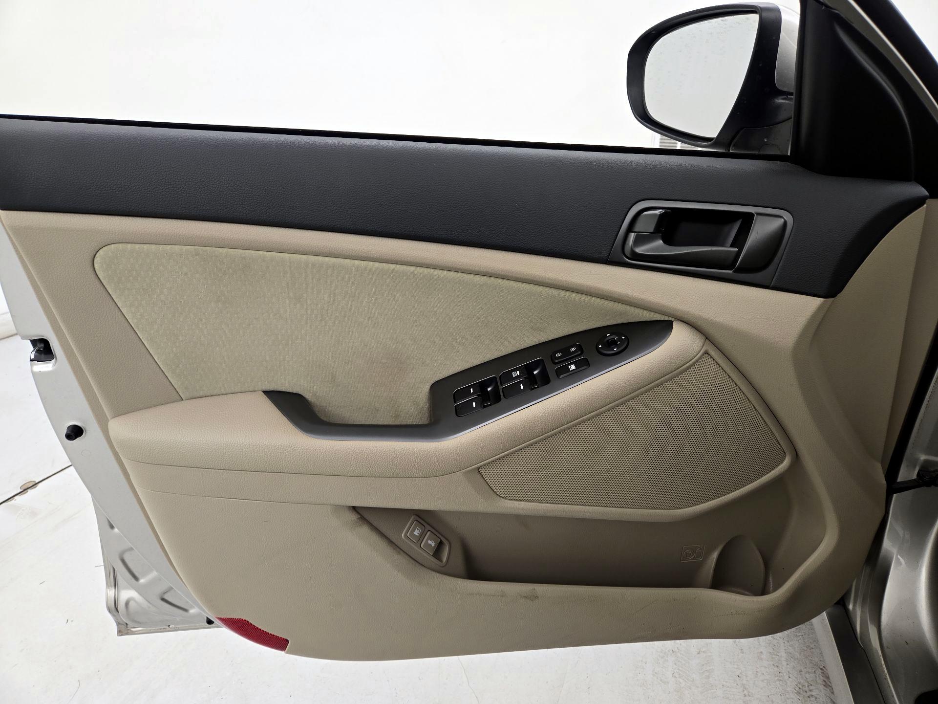 Thumbnail: 2014 Kia Optima - 12