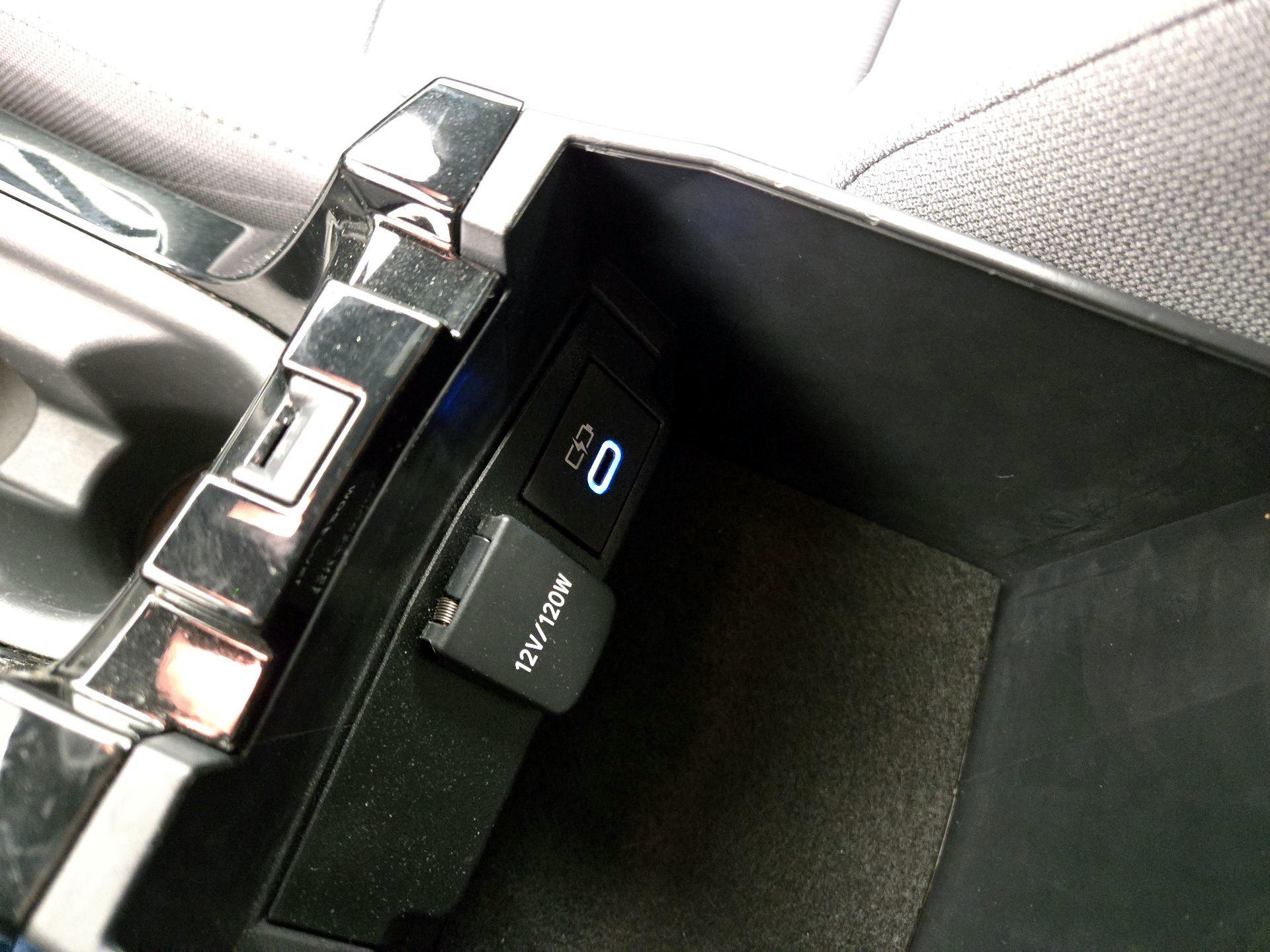 Thumbnail: 2022 Toyota Corolla - 18