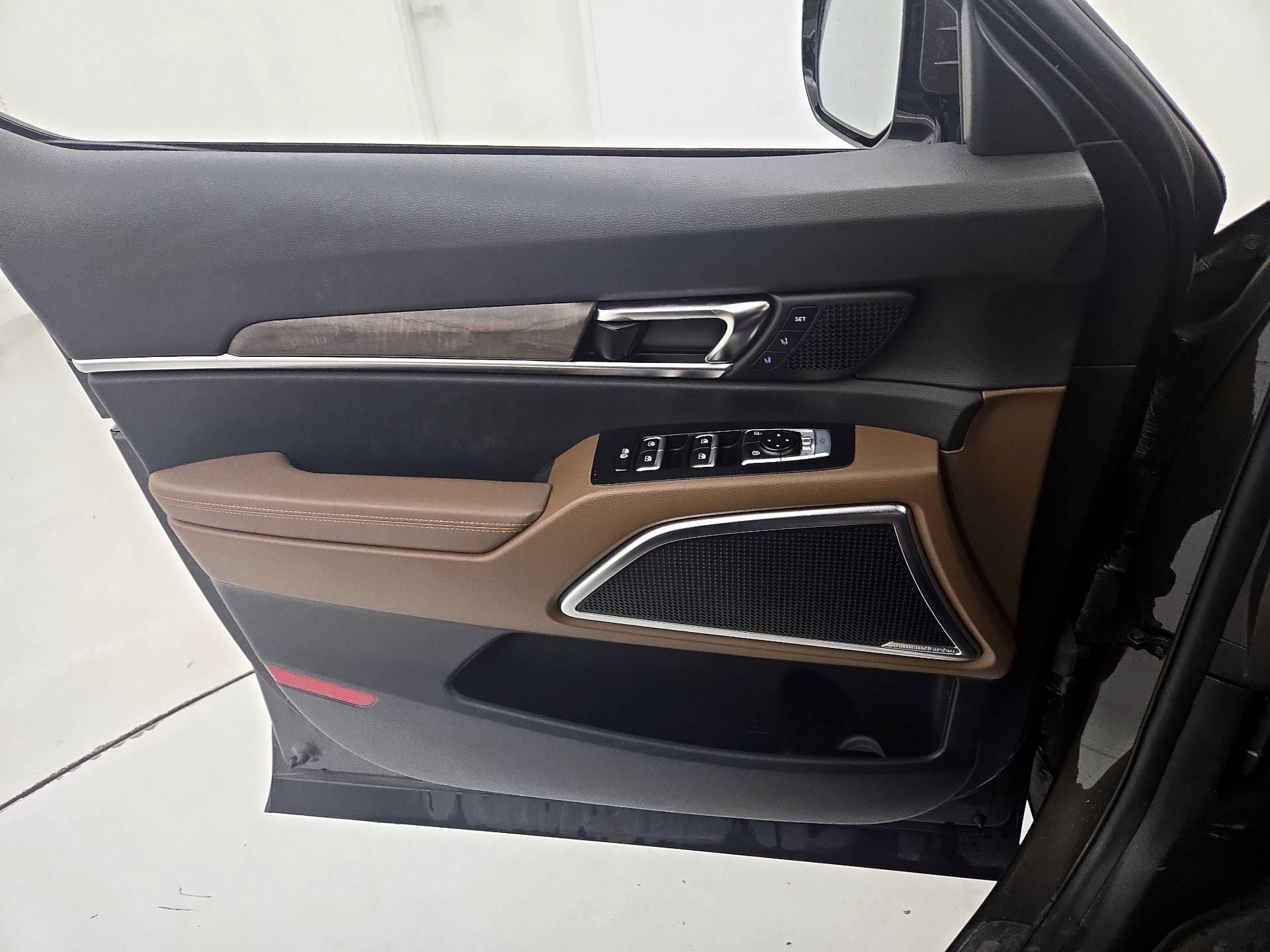 Thumbnail: 2020 Kia Telluride - 12