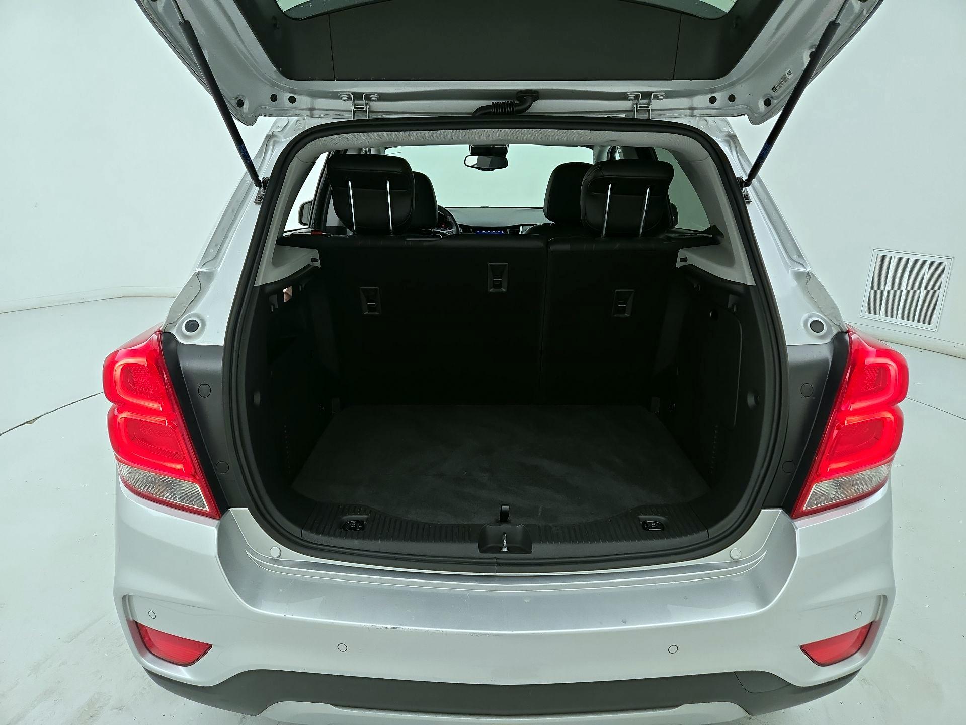 Thumbnail: 2020 Chevrolet Trax - 19