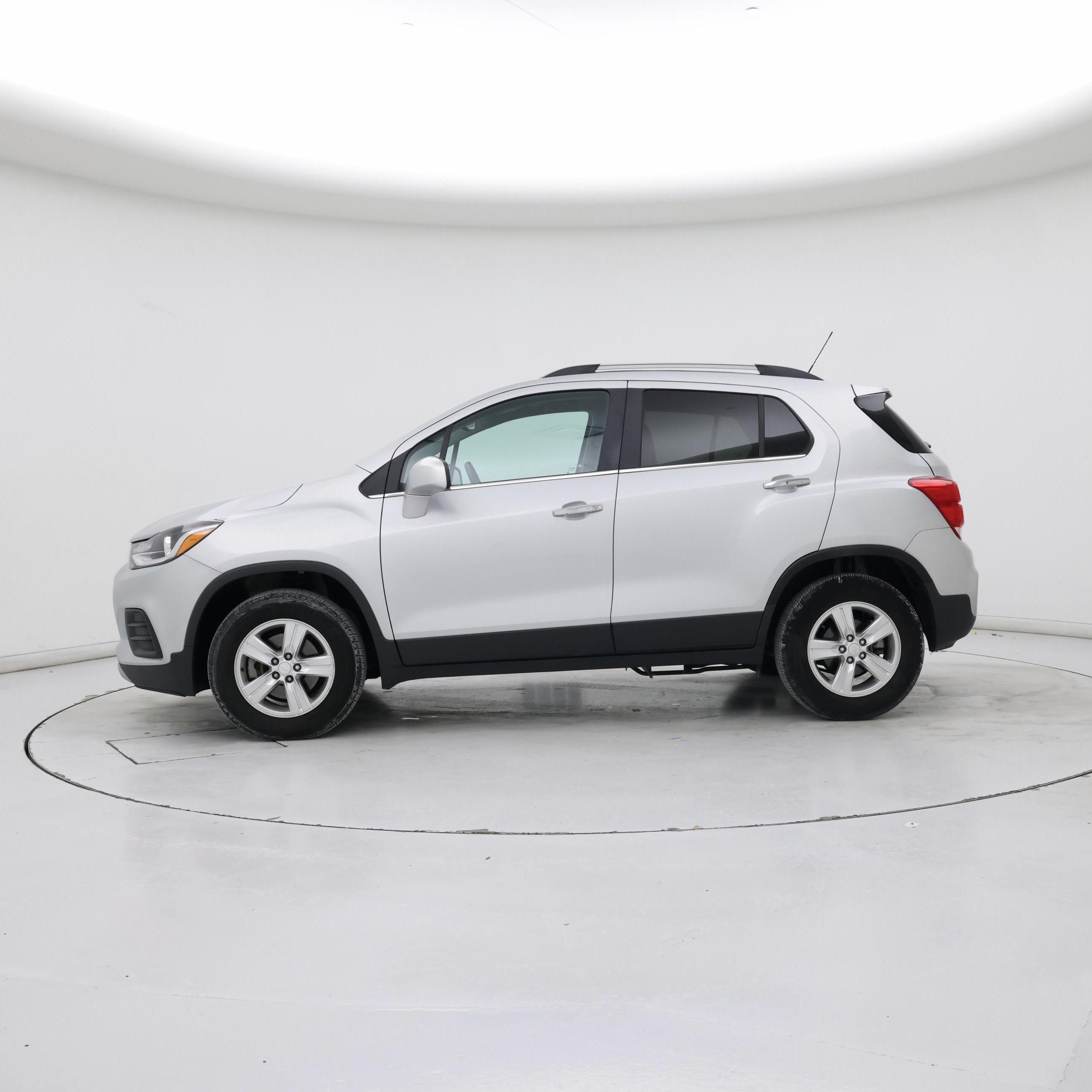 Thumbnail: 2020 Chevrolet Trax - 3
