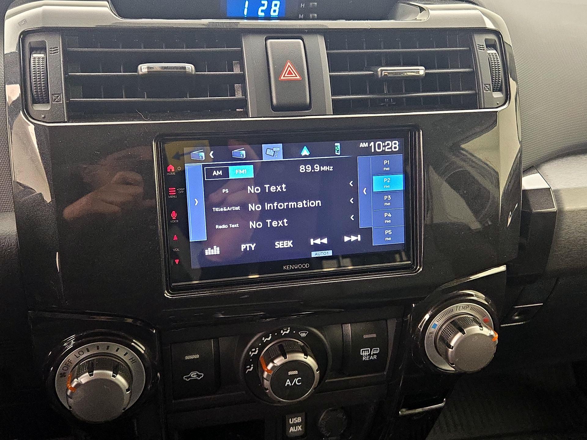 Thumbnail: 2019 Toyota 4Runner - 15