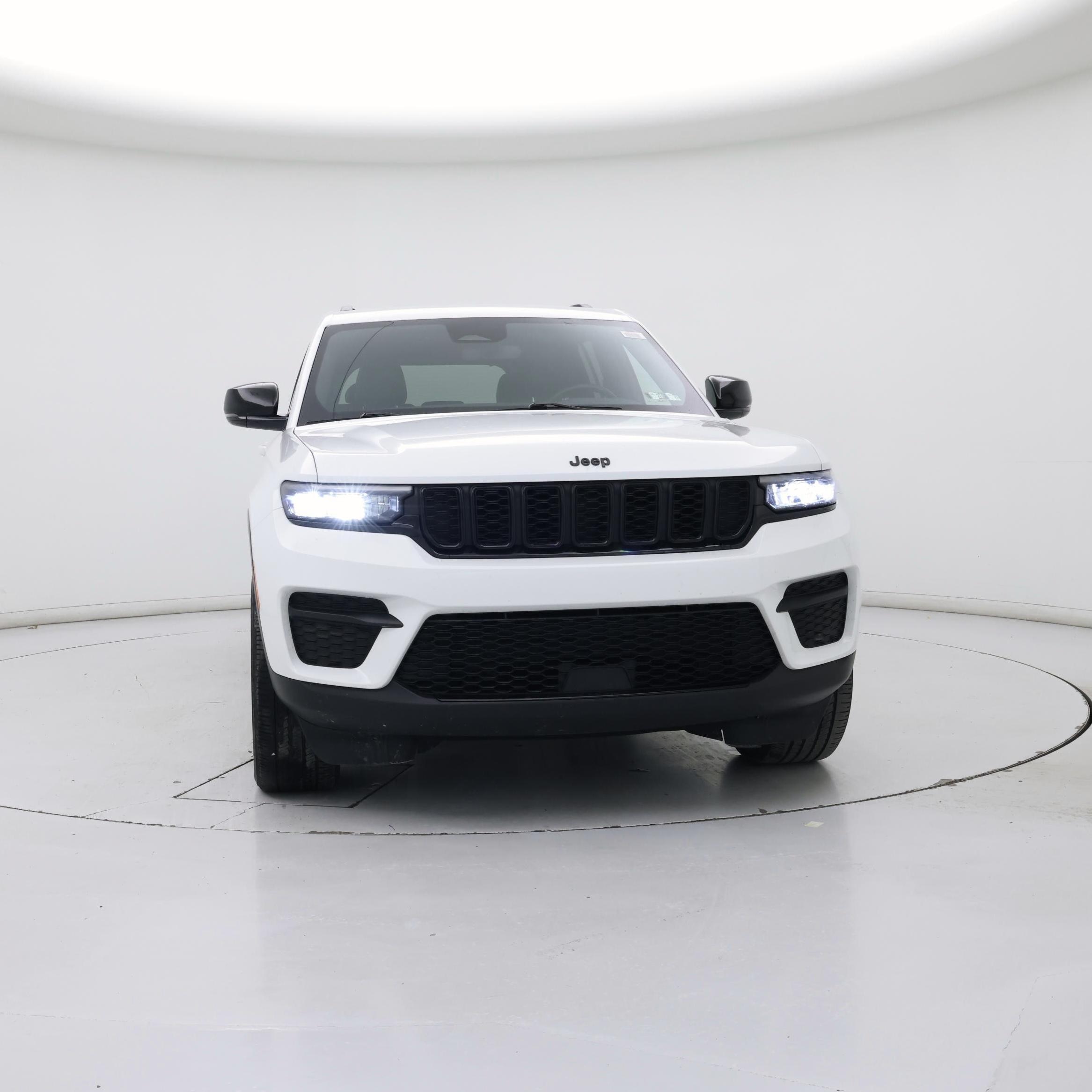 Thumbnail: 2022 Jeep Grand Cherokee - 5