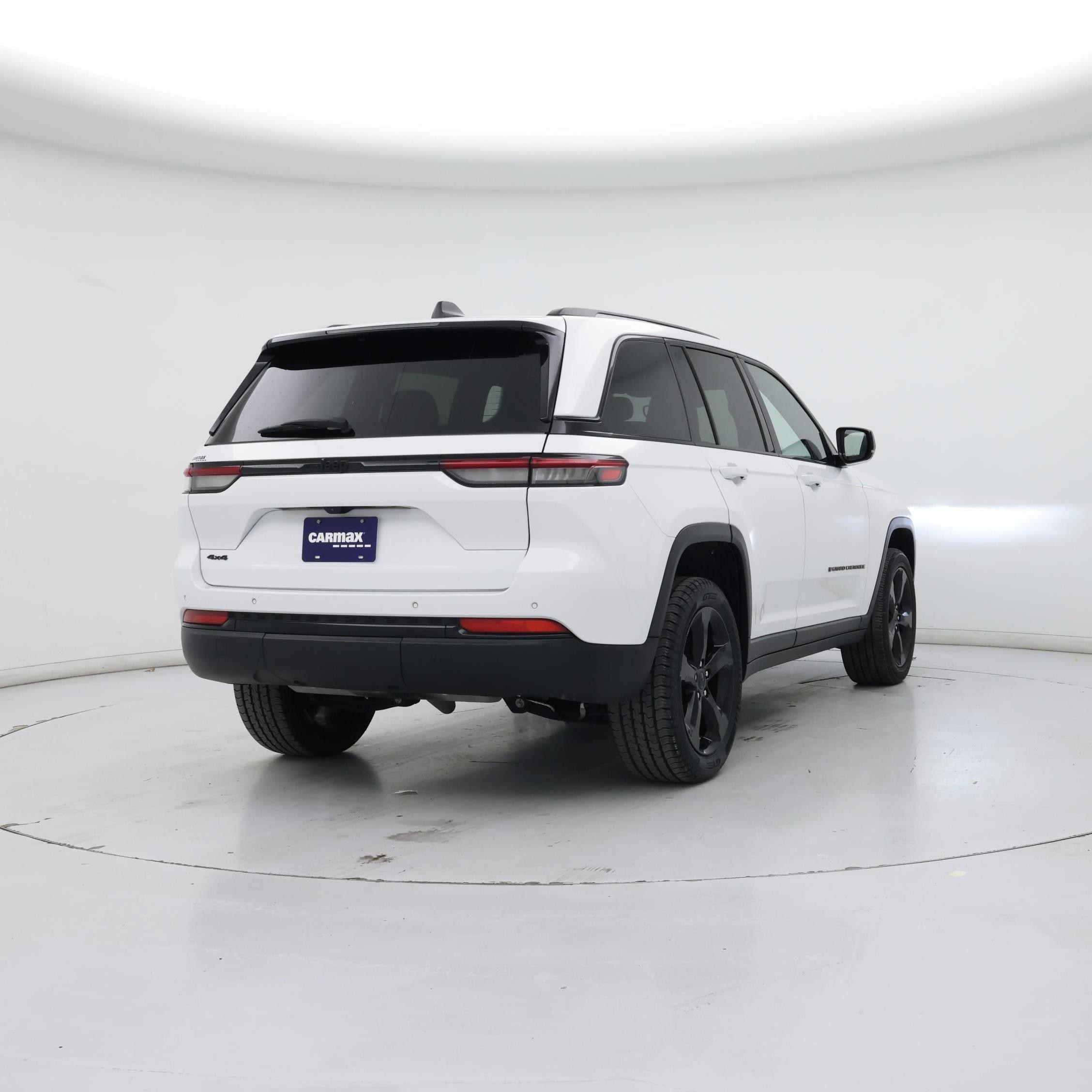 Thumbnail: 2022 Jeep Grand Cherokee - 8